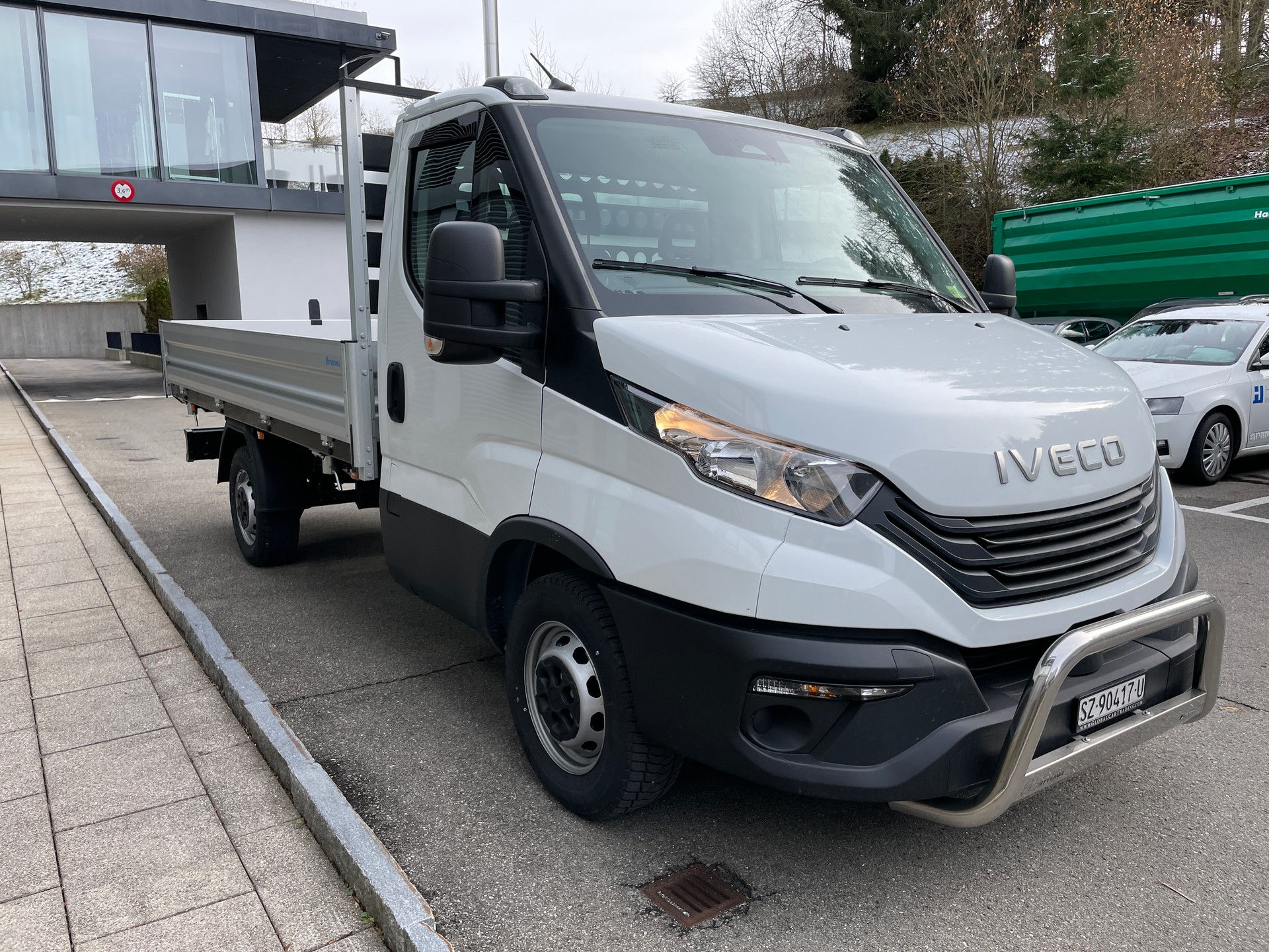 IVECO Daily 35 S 16 A8 Dreiseitenkipper AHK Einzelkabine 3 Sitzer-image-3