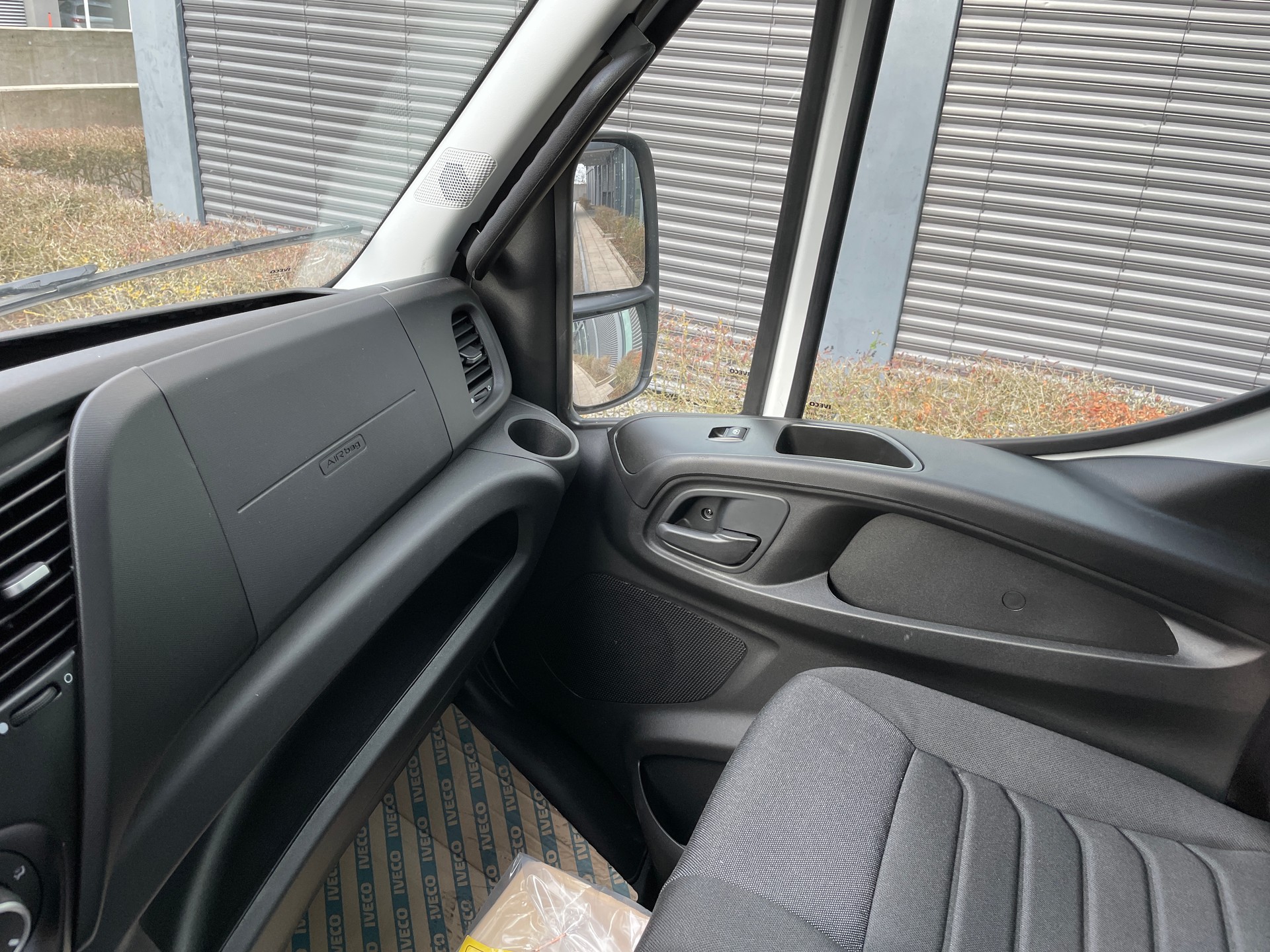IVECO Daily 35 S 16 A8 Dreiseitenkipper AHK Einzelkabine 3 Sitzer-image-20