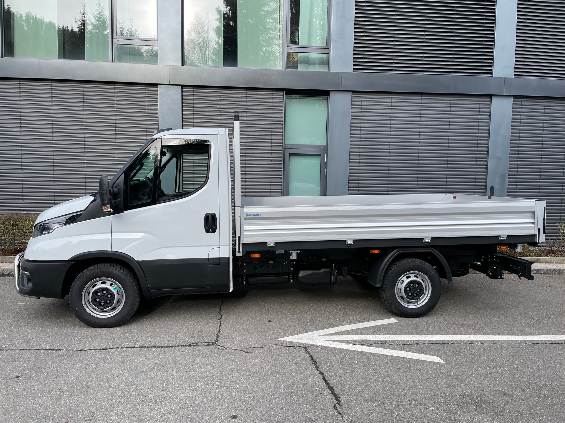 IVECO Daily 35 S 16 A8 Dreiseitenkipper AHK Einzelkabine 3 Sitzer-image-8
