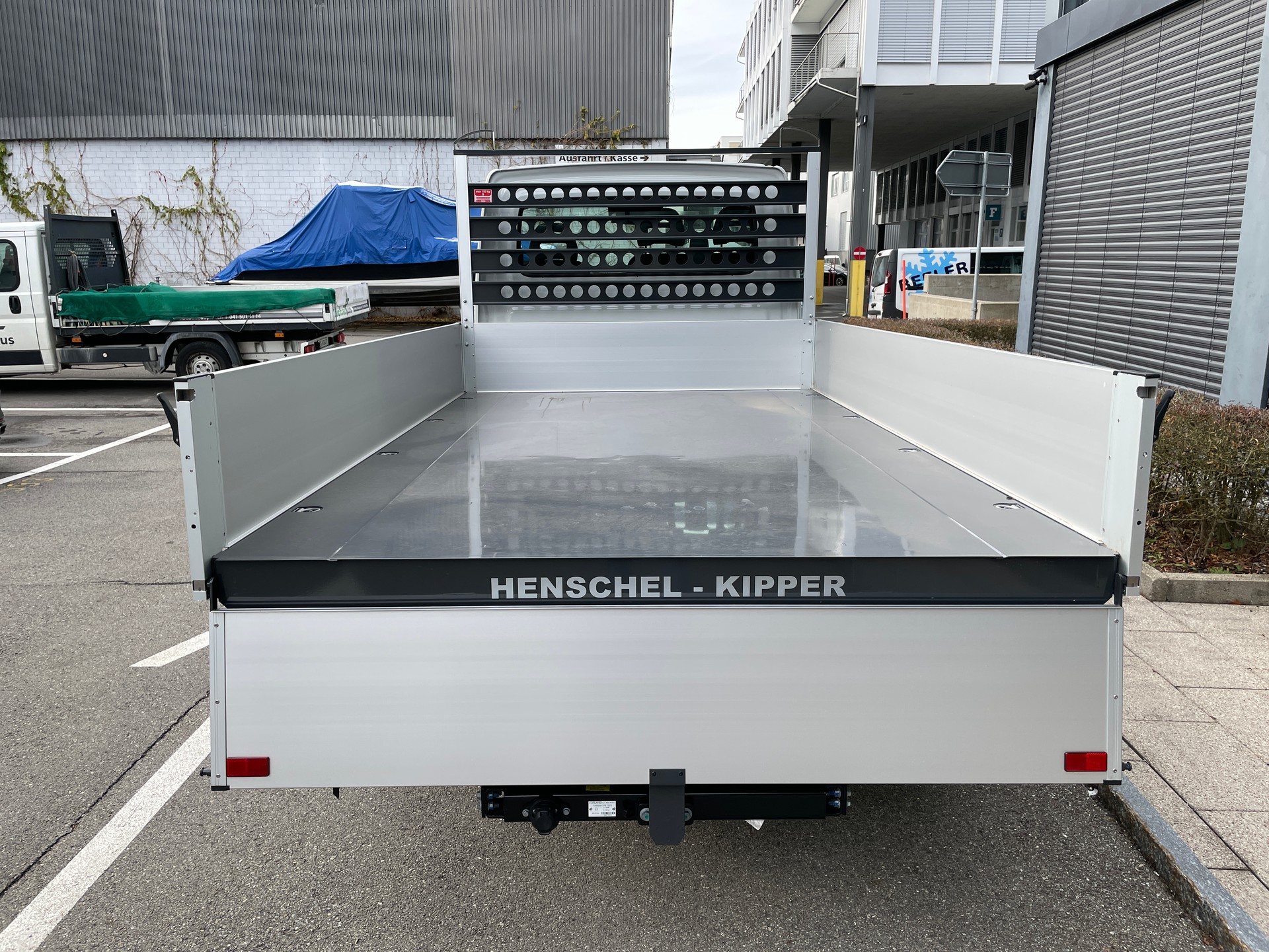 IVECO Daily 35 S 16 A8 Dreiseitenkipper AHK Einzelkabine 3 Sitzer-image-6
