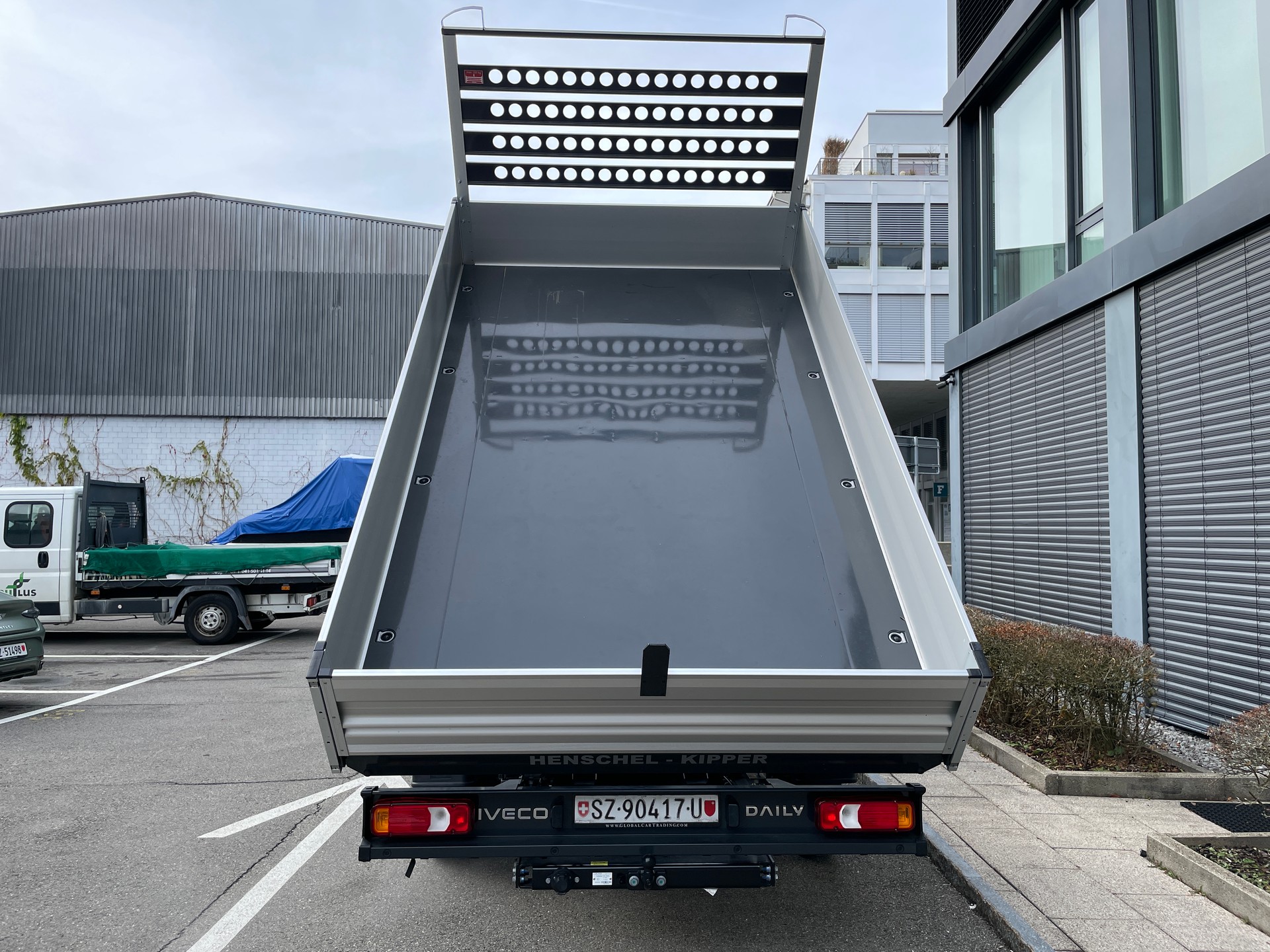 IVECO Daily 35 S 16 A8 Dreiseitenkipper AHK Einzelkabine 3 Sitzer-image-11