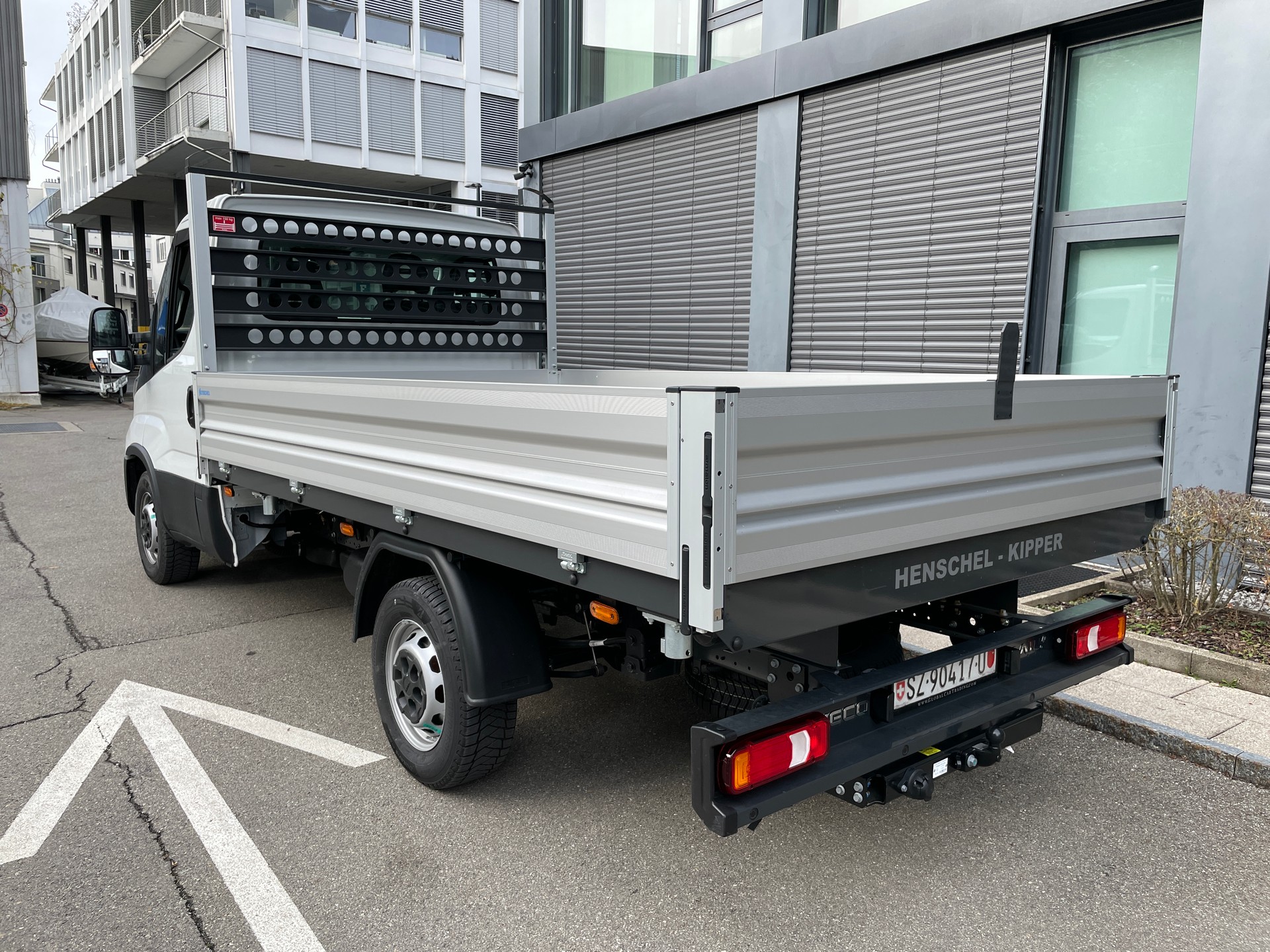 IVECO Daily 35 S 16 A8 Dreiseitenkipper AHK Einzelkabine 3 Sitzer-image-7