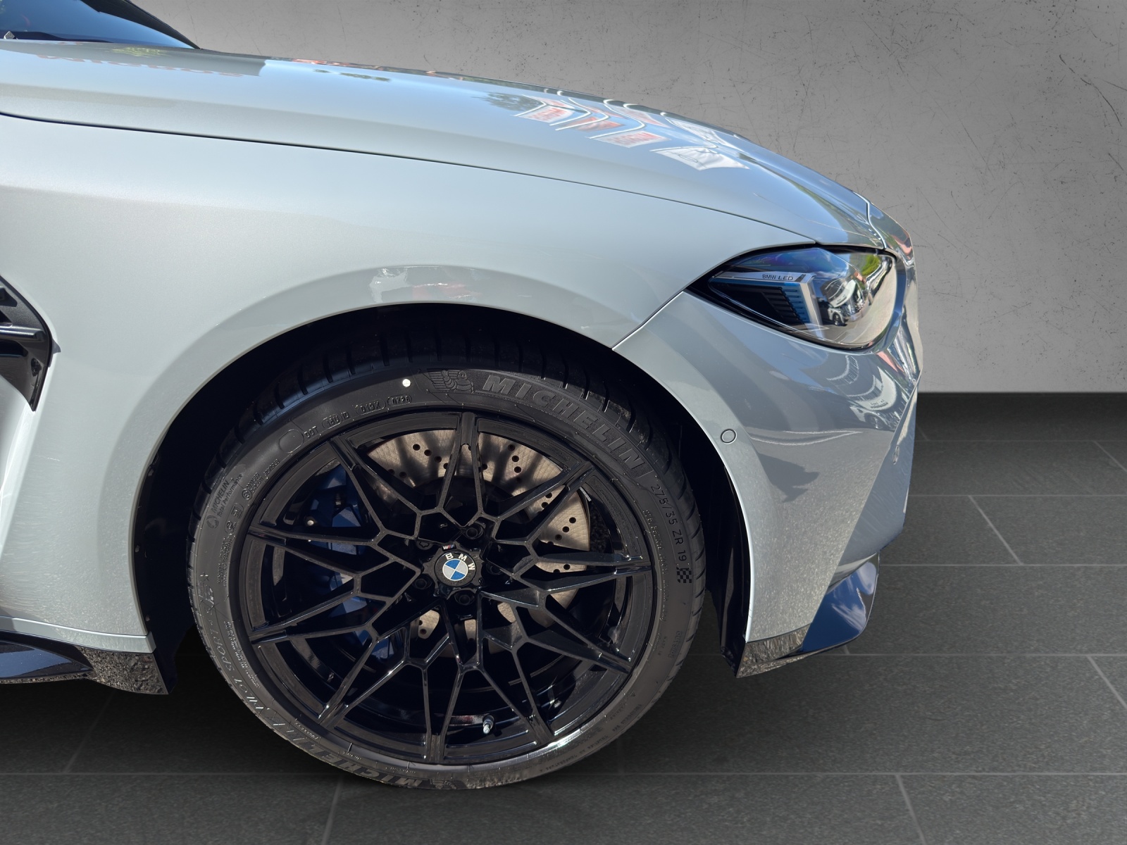 BMW M3 Touring xDrive Competition M-image-10