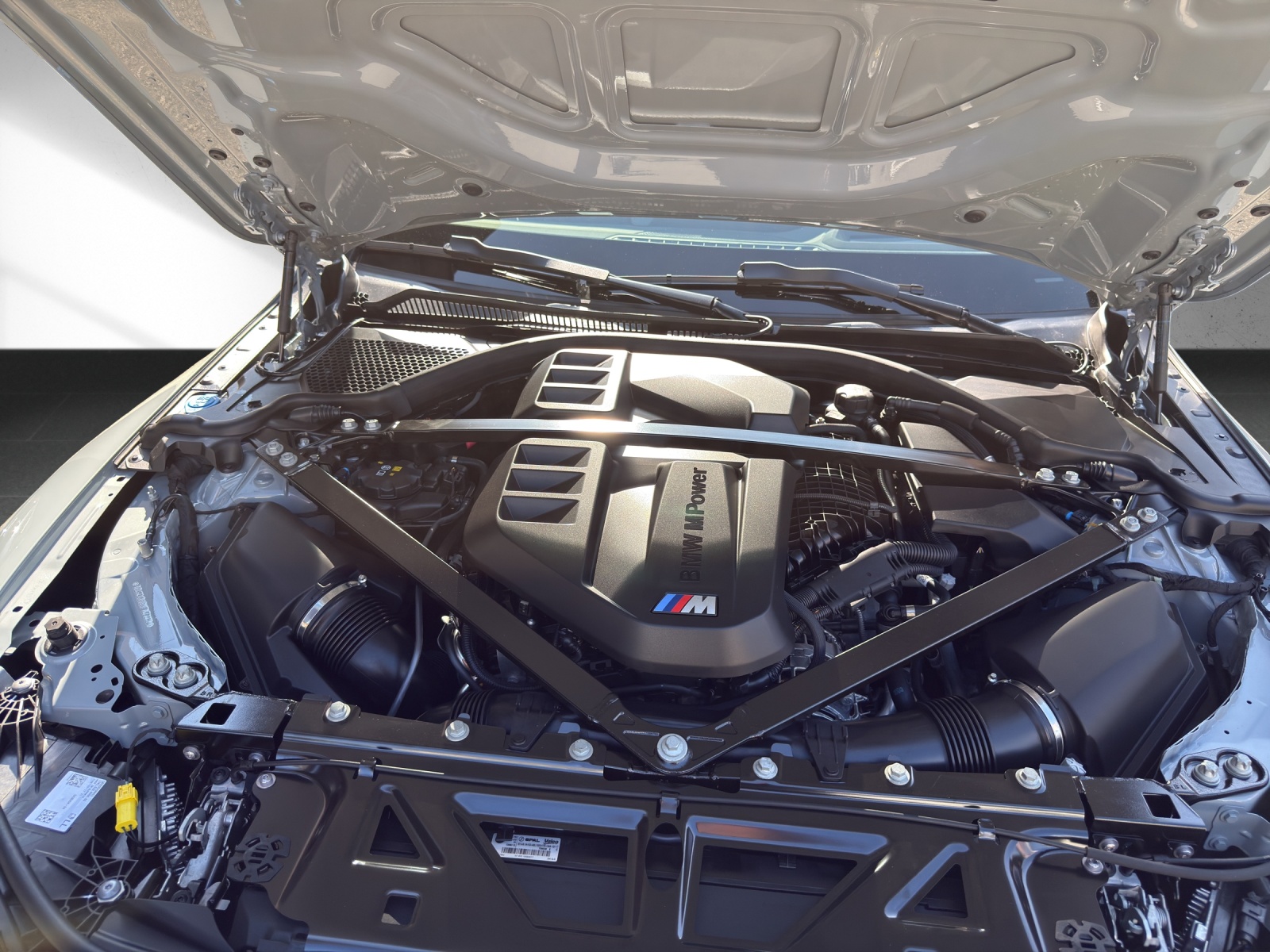BMW M3 Touring xDrive Competition M-image-17