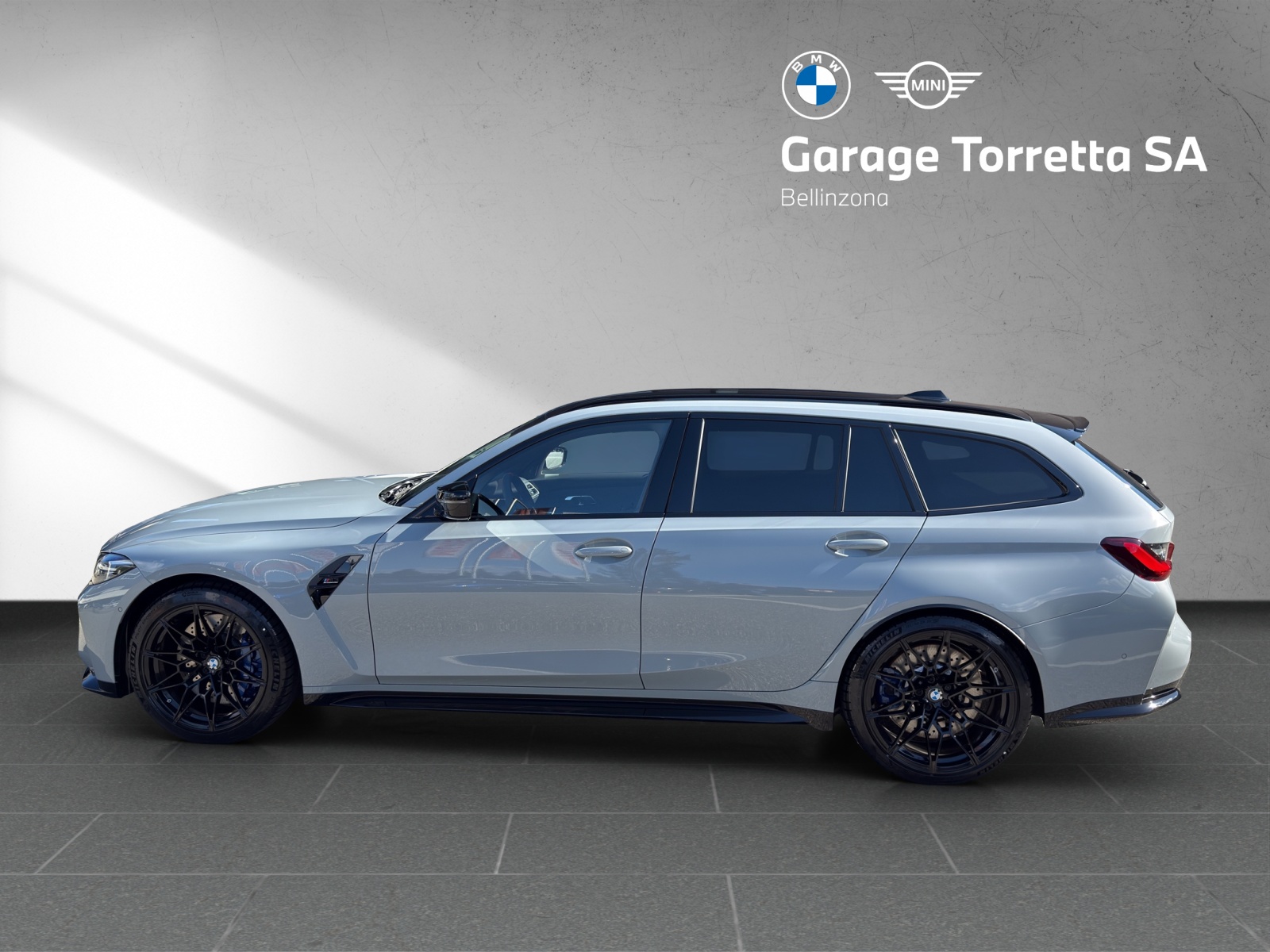 BMW M3 Touring xDrive Competition M-image-1