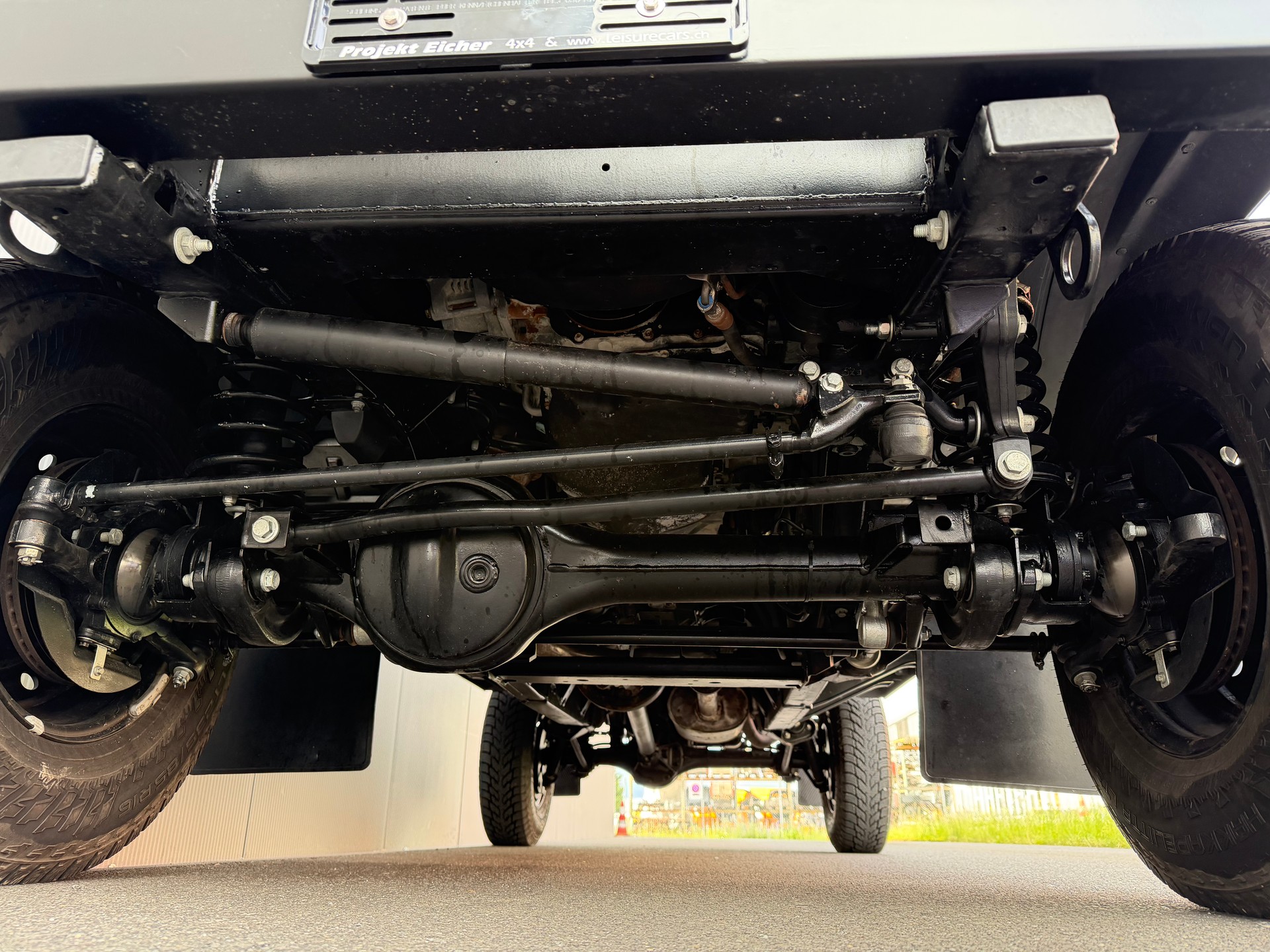 LAND ROVER Defender 130 TD4 2.2 *VERZINKT*-image-10