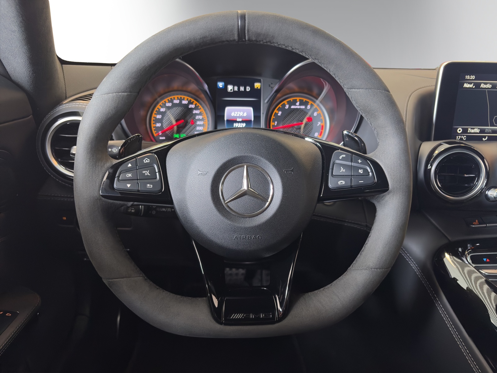 MERCEDES-BENZ AMG GT C Roadster-image-13