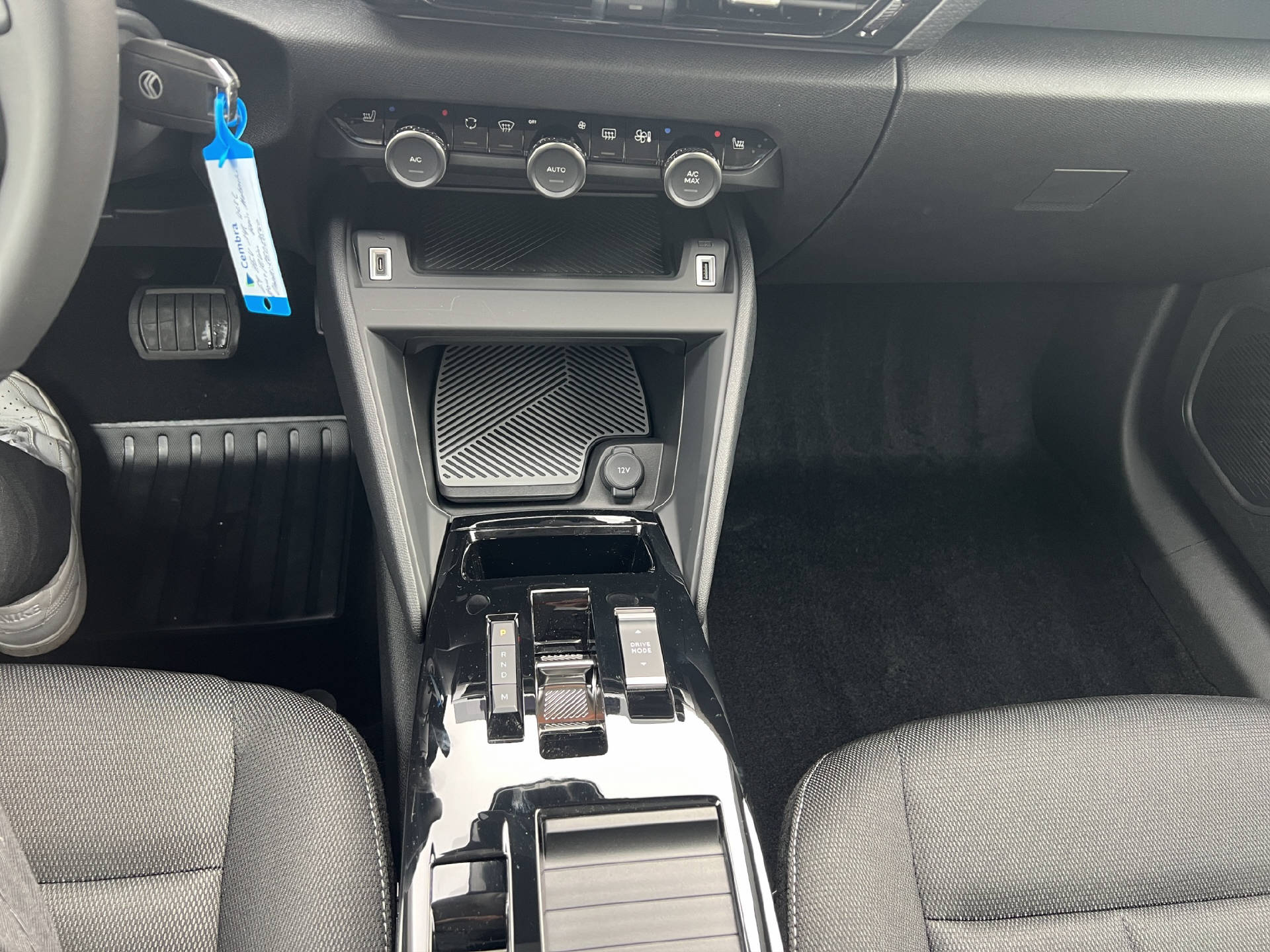 CITROEN C4 1.2 Hybrid You+-image-13