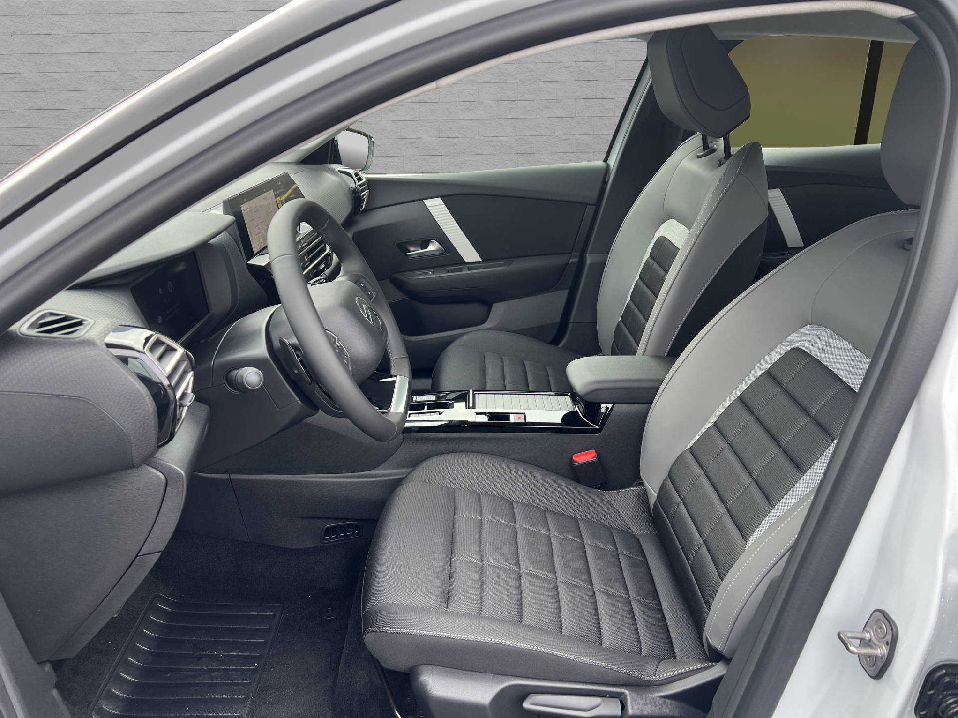 CITROEN C4 1.2 Hybrid You+-image-8