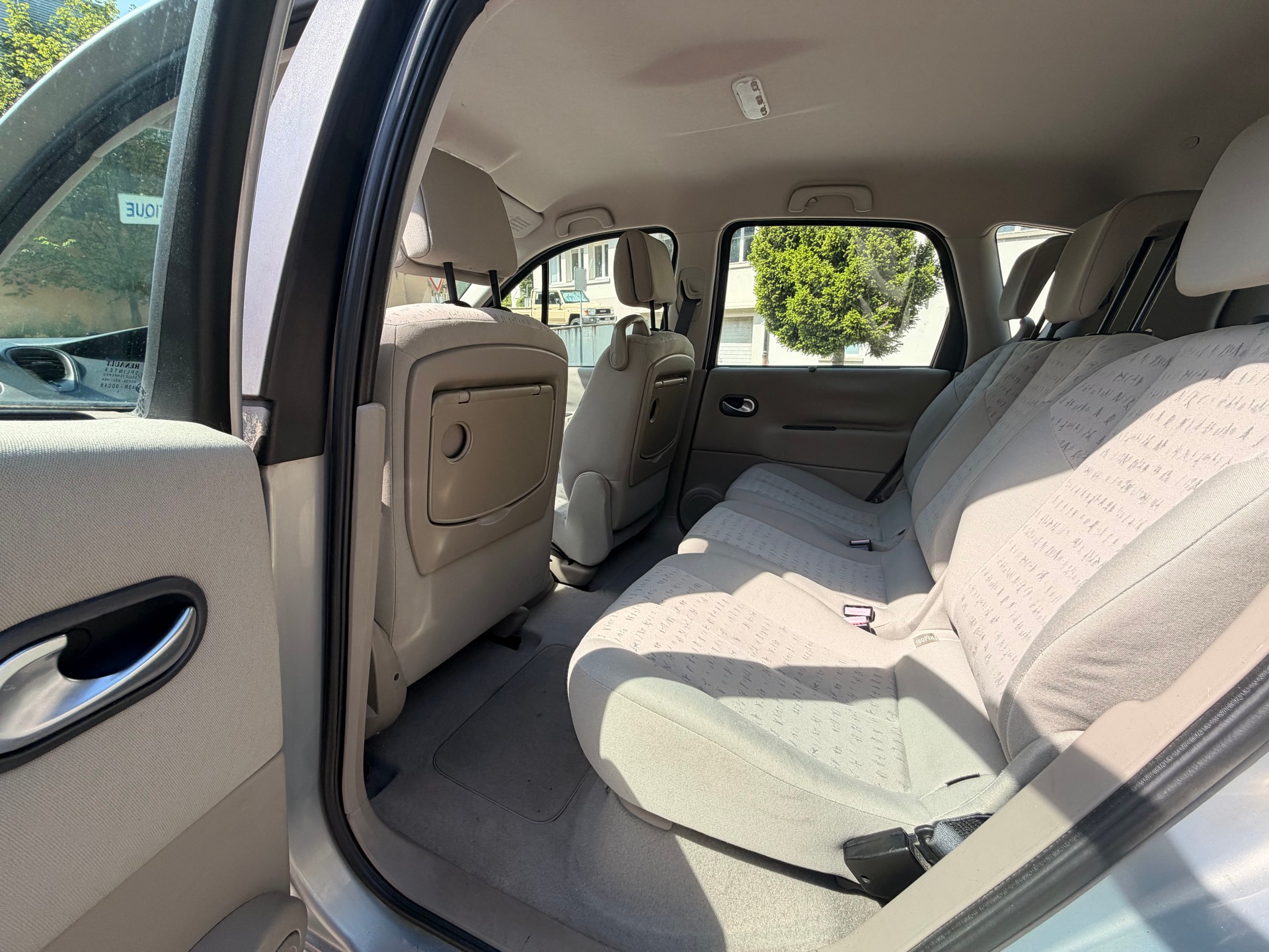 RENAULT MEGANE SCENIC-image-9