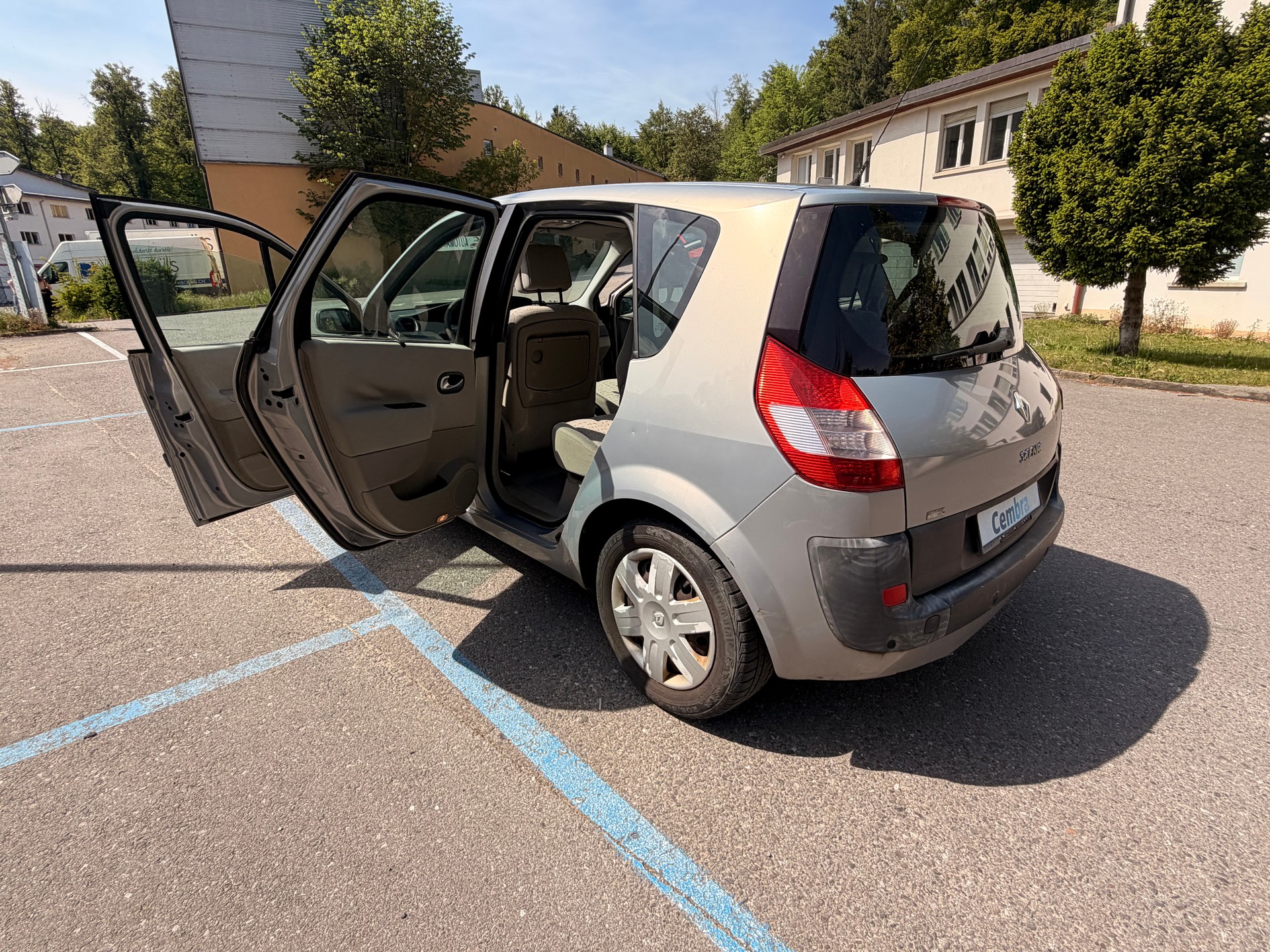 RENAULT MEGANE SCENIC-image-15