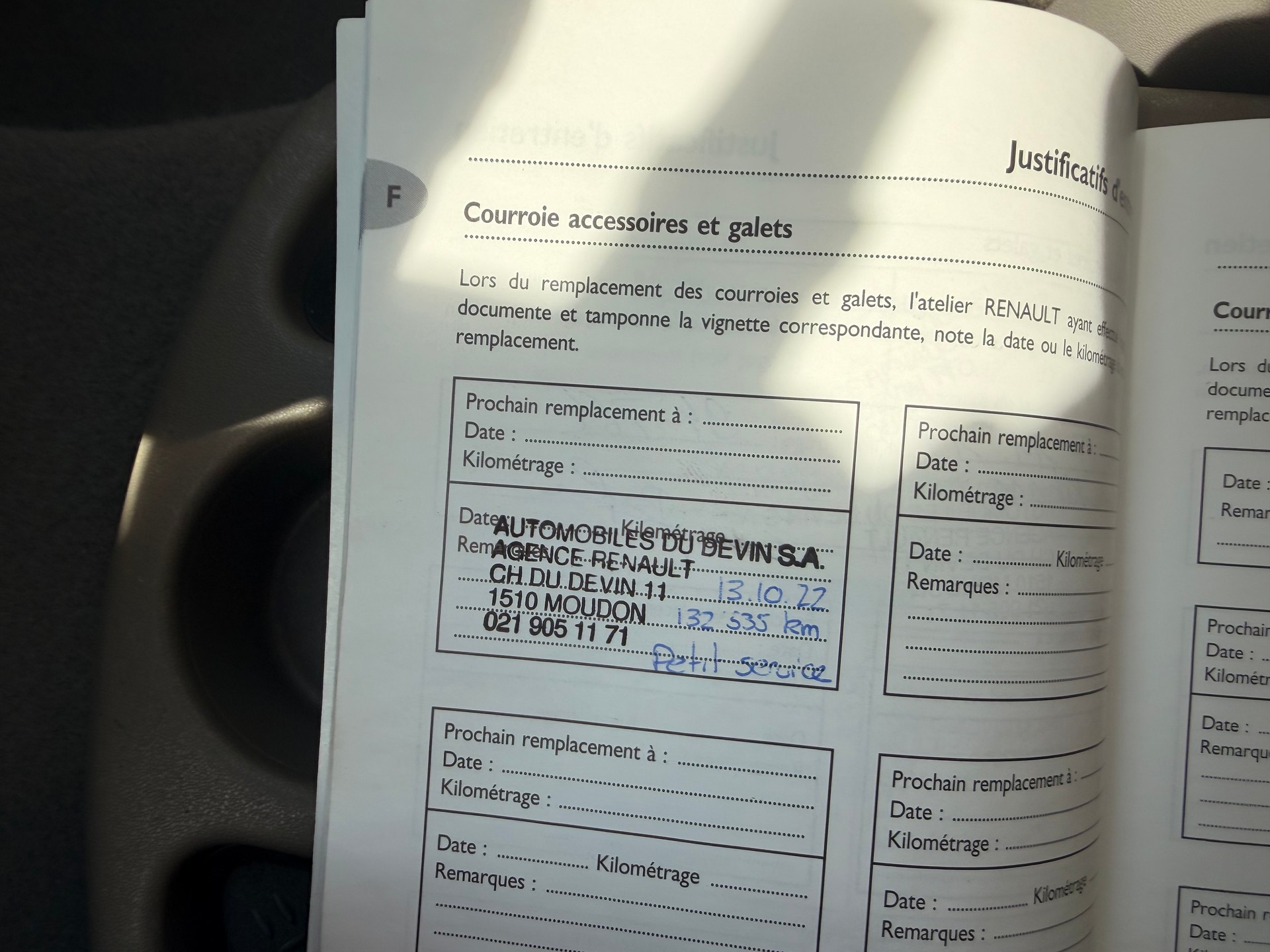 RENAULT MEGANE SCENIC-image-24