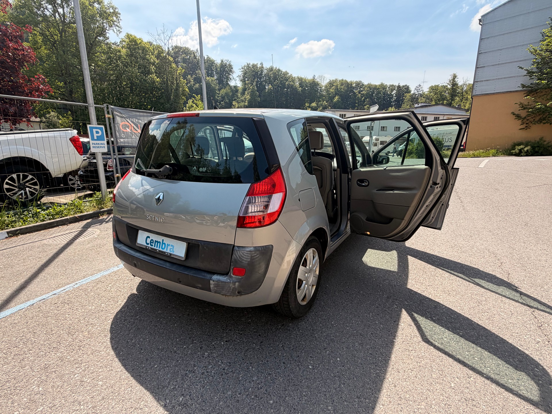 RENAULT MEGANE SCENIC-image-17