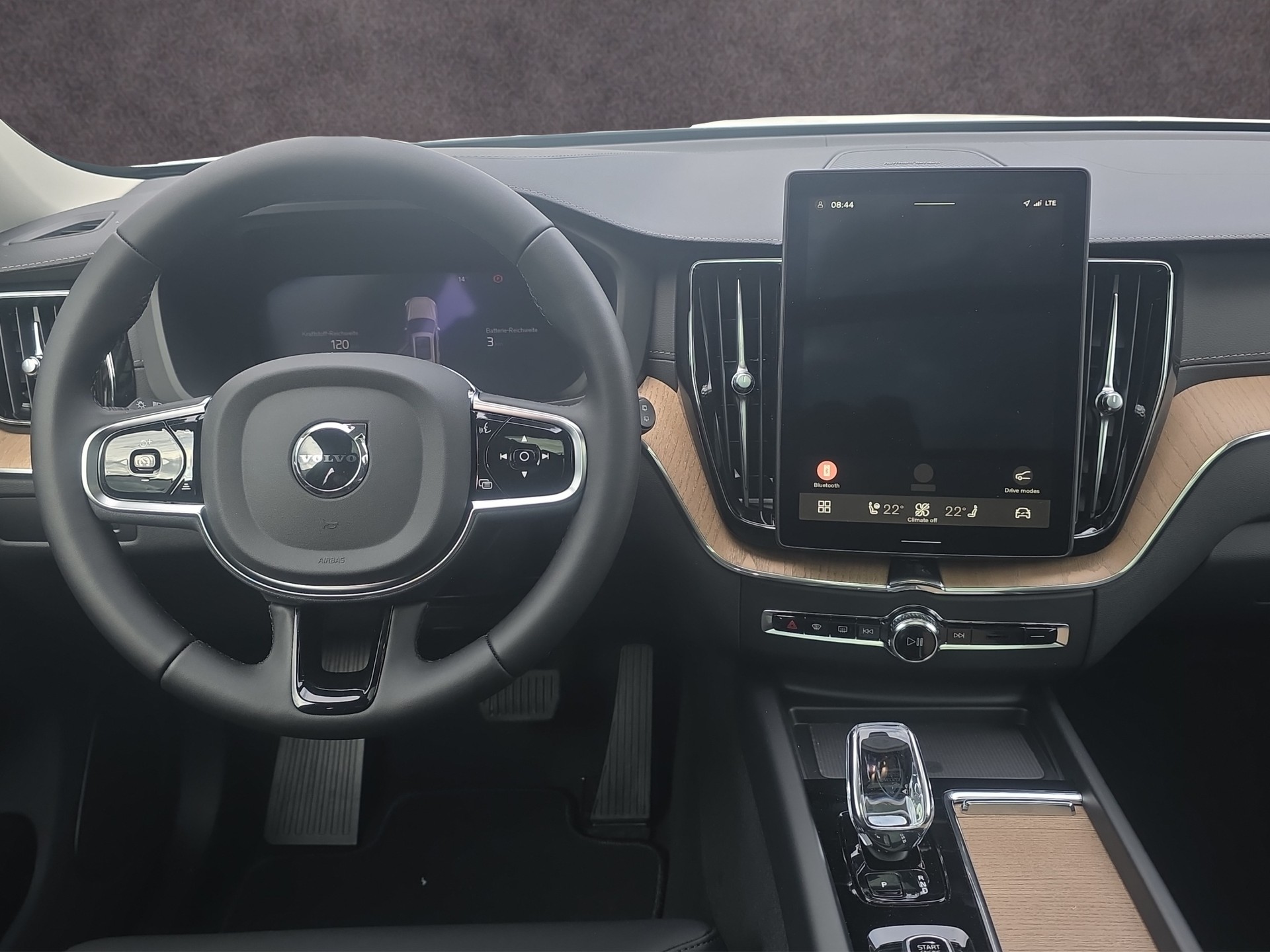 VOLVO XC60 2.0 T6 TE Ultra Dark eAWD-image-12