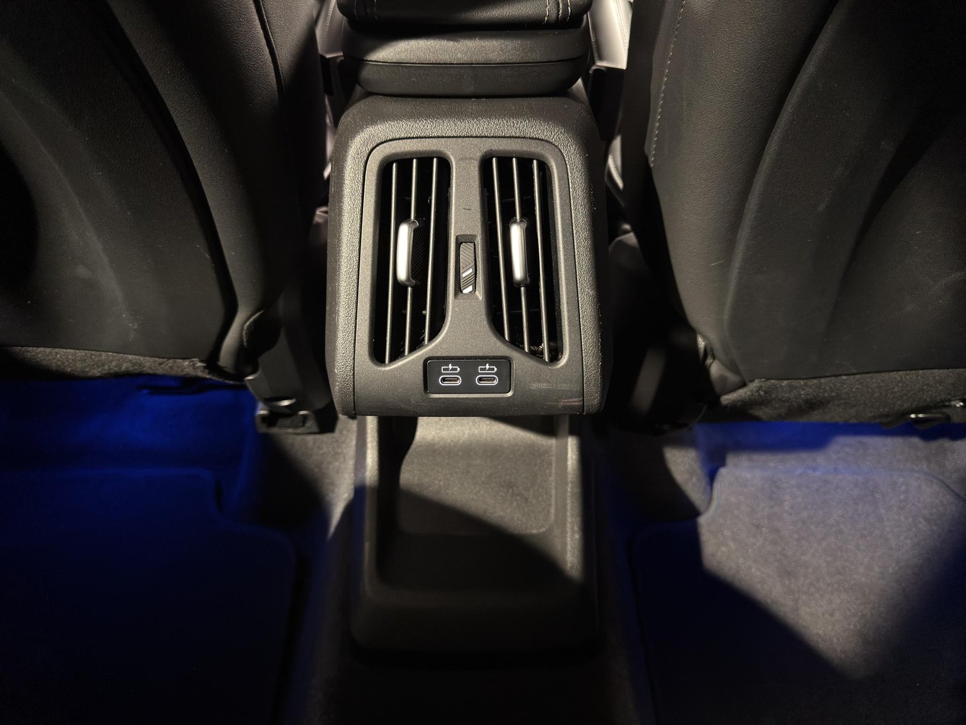 BMW 223d xDrive Active Tourer M Sport-image-9