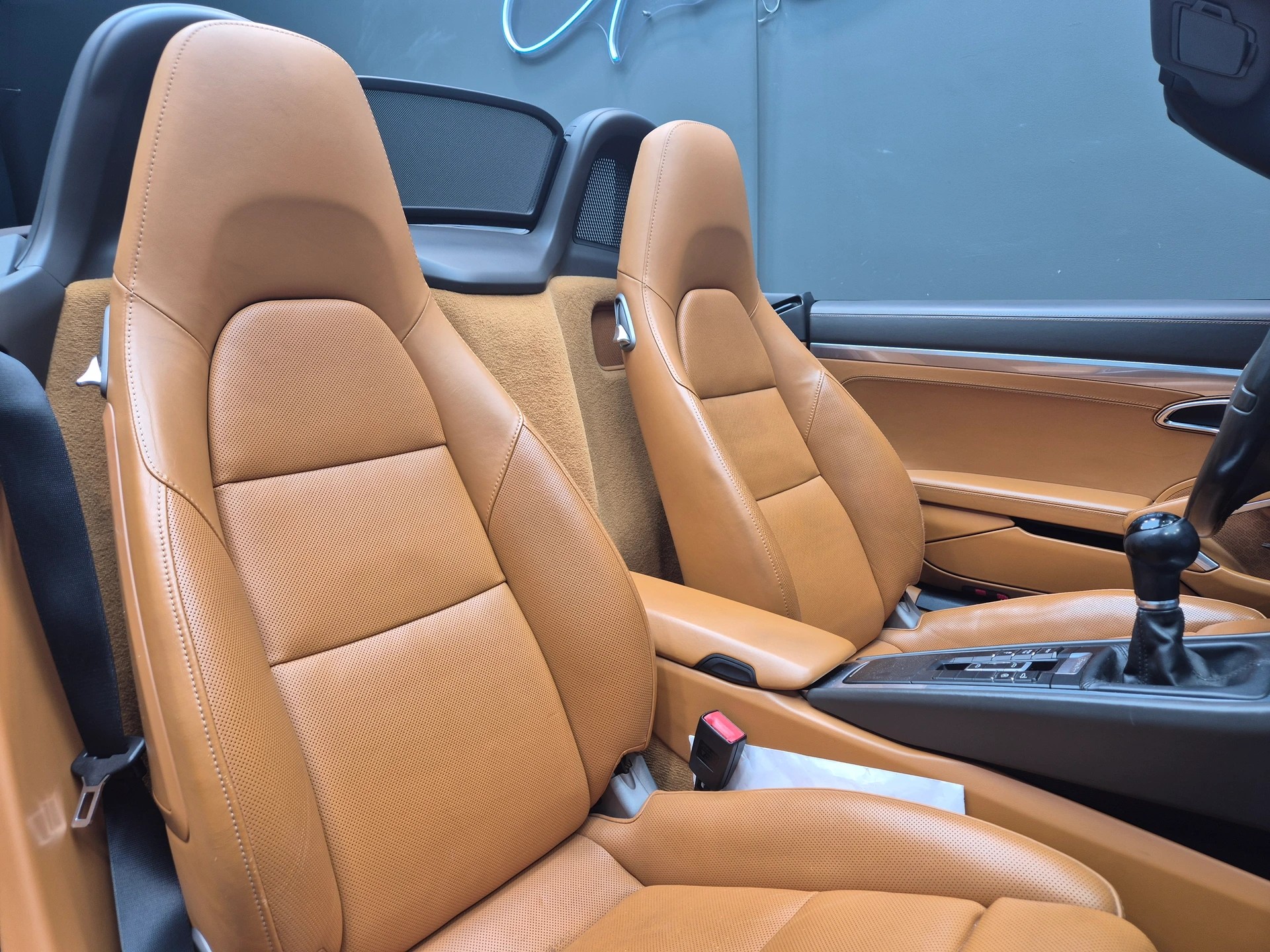 PORSCHE Boxster 2.7-image-12