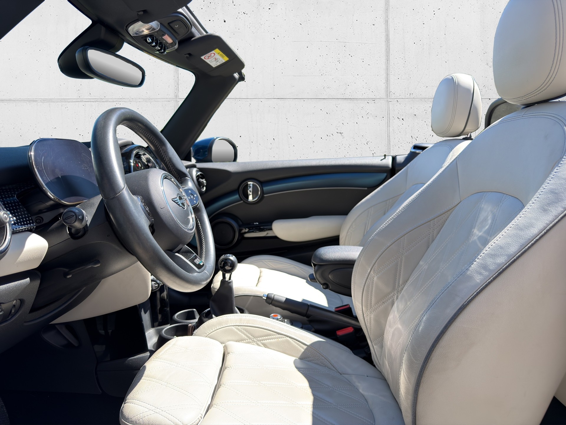 MINI Cooper Cabriolet-image-10