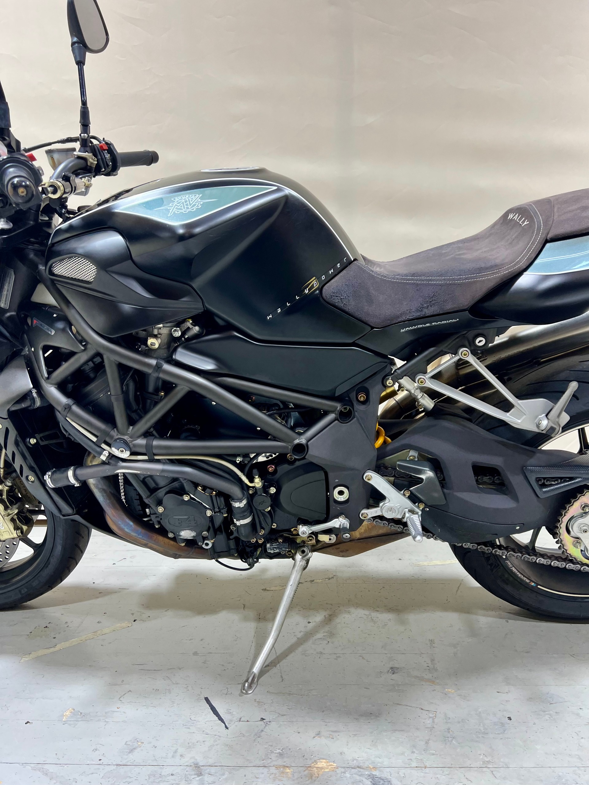 MV AGUSTA B4 Brutale 910 R - WALLY Limited 118 Stk.-image-6