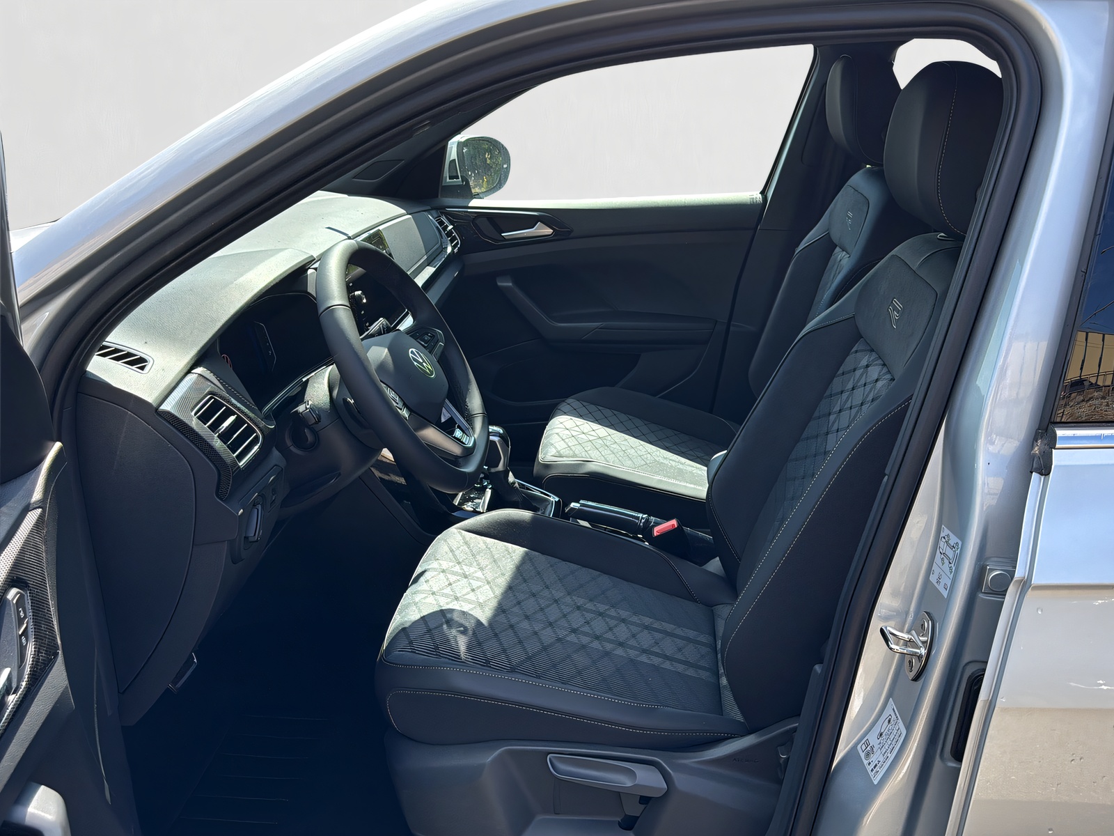 VW T-Cross 1.0 TSI EVO R-Line DSG-image-4