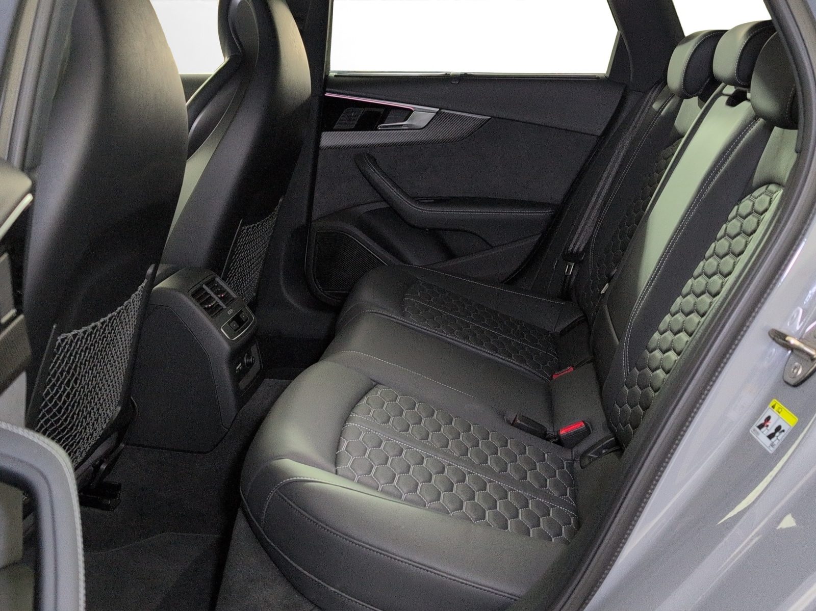 AUDI RS4 Avant quattro tiptronic-image-7