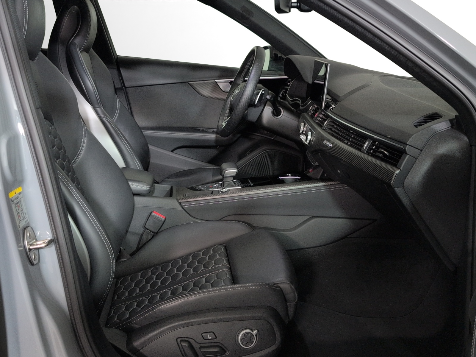 AUDI RS4 Avant quattro tiptronic-image-6