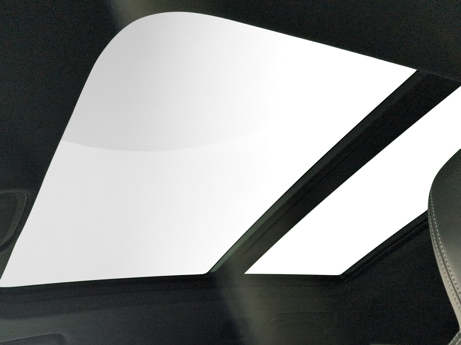 AUDI RS4 Avant quattro tiptronic-image-13
