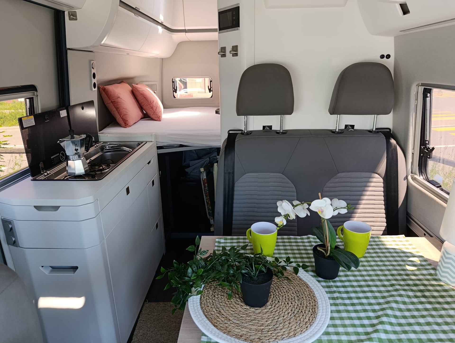 VW Crafter Grand California 600 ***Alltagstaugliches, echtes, vollwertiges Zuhause auf Rädern***-image-16