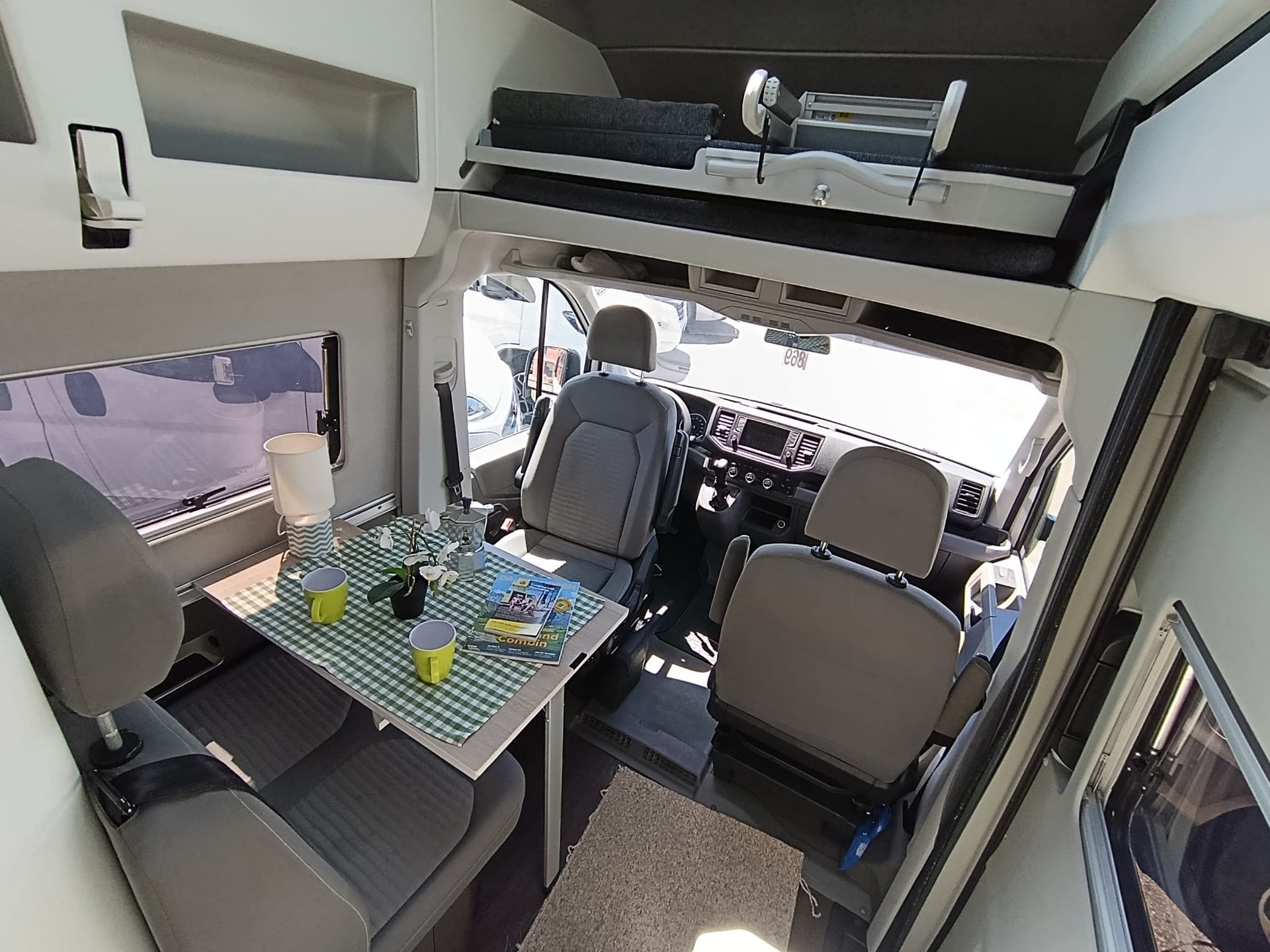 VW Crafter Grand California 600 ***Alltagstaugliches, echtes, vollwertiges Zuhause auf Rädern***-showroom-element-1