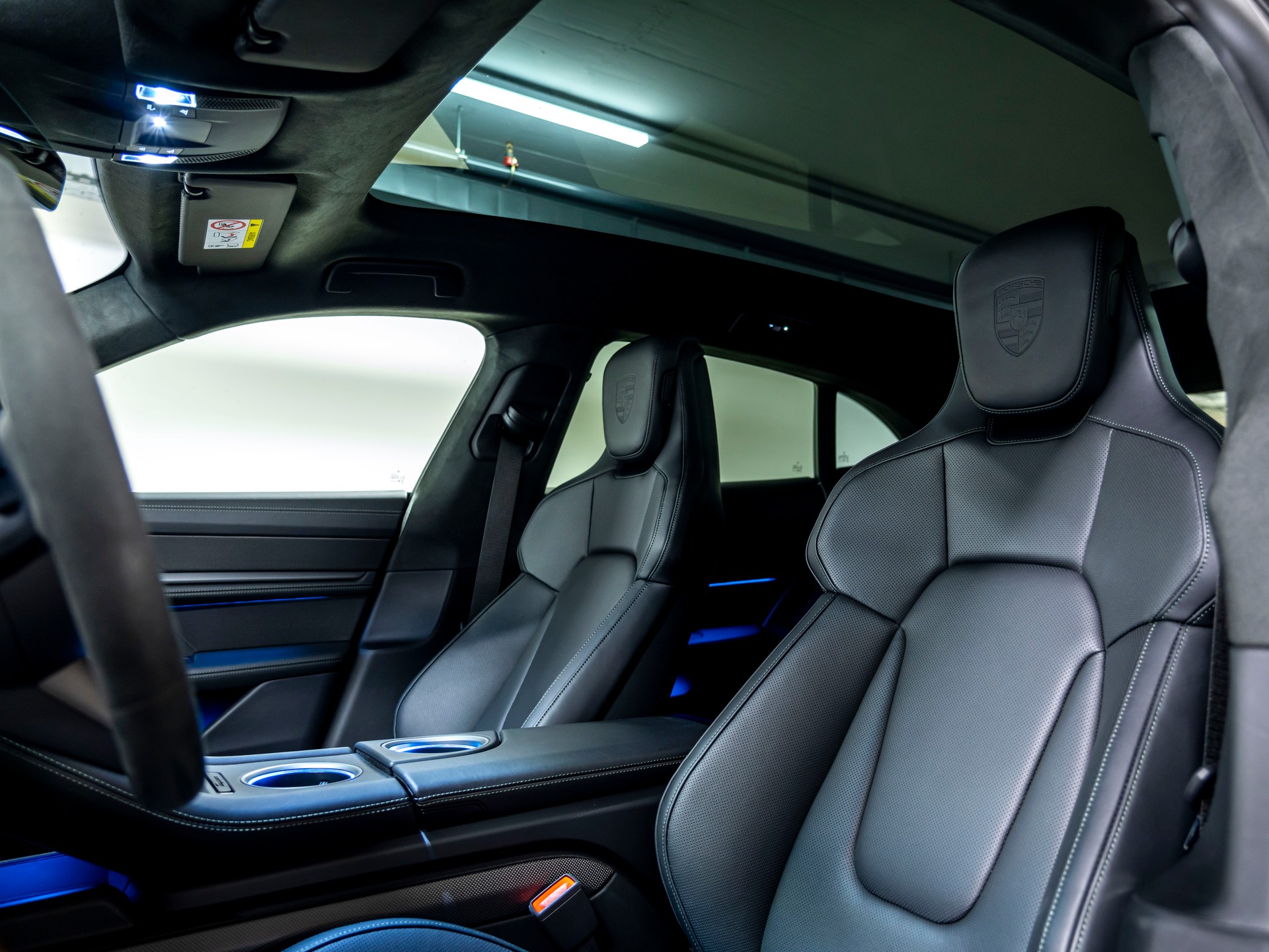 PORSCHE Taycan Sport Turismo GTS 104kWh-image-14