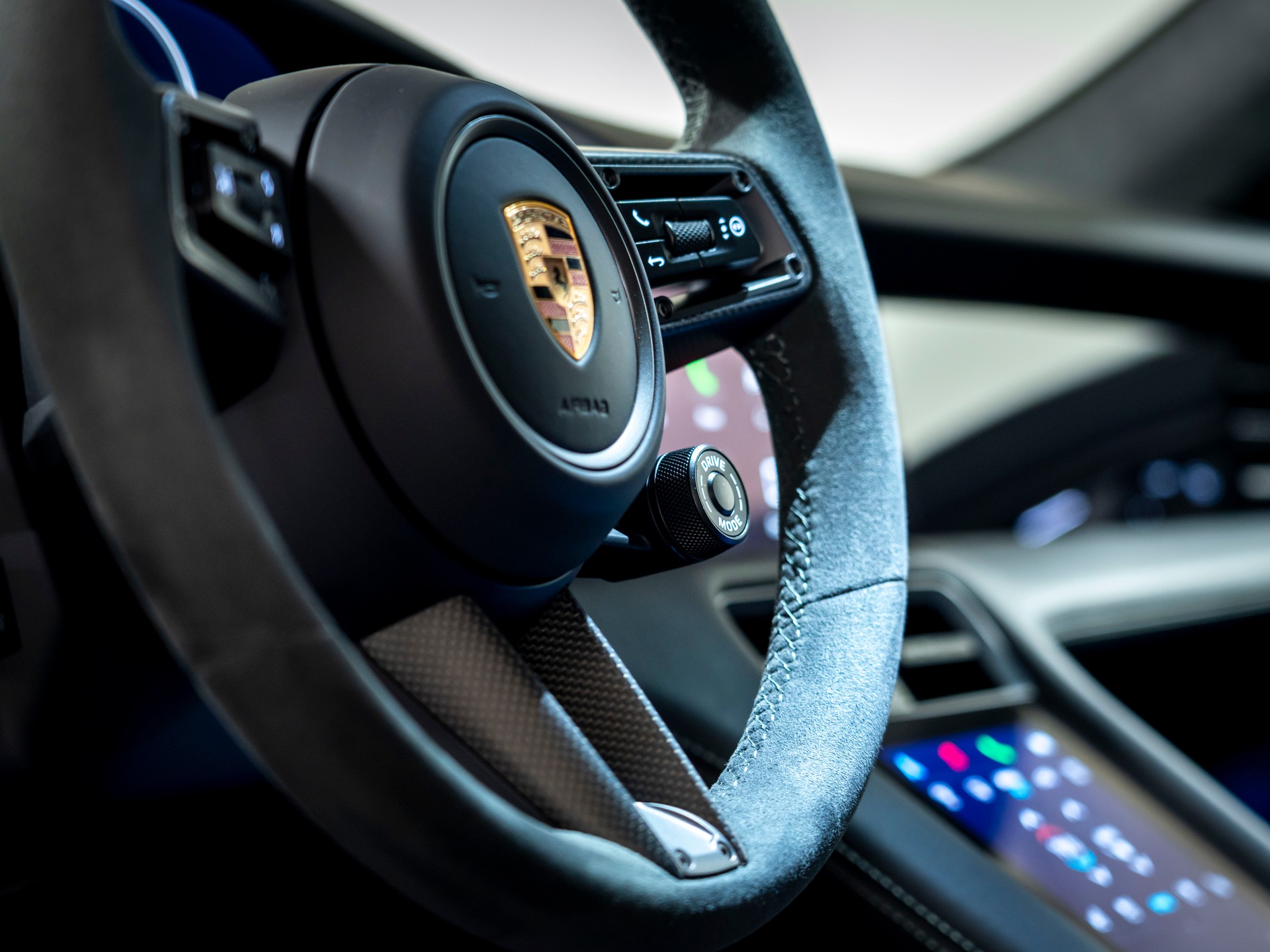 PORSCHE Taycan Sport Turismo GTS 104kWh-image-18