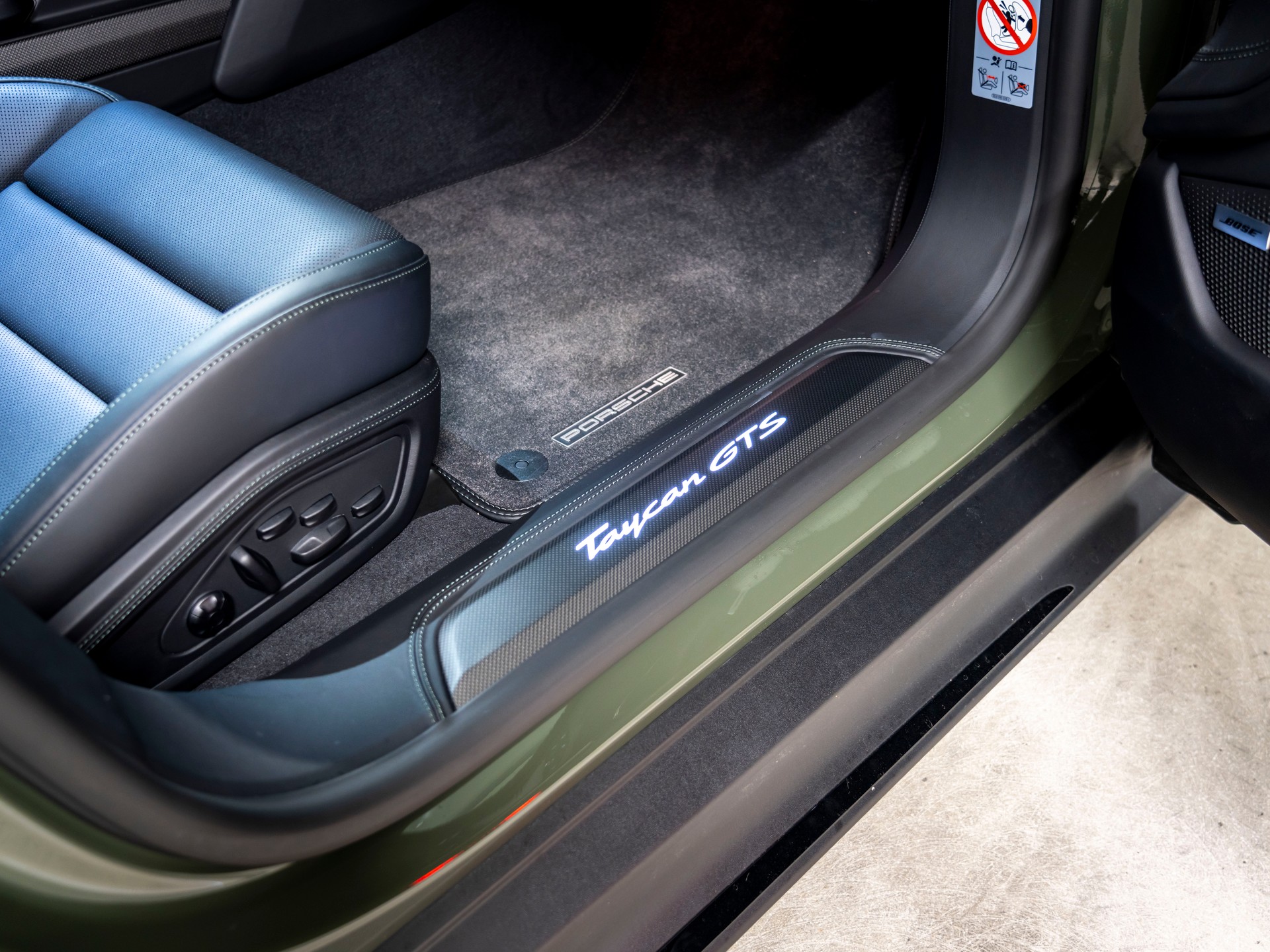 PORSCHE Taycan Sport Turismo GTS 104kWh-image-26