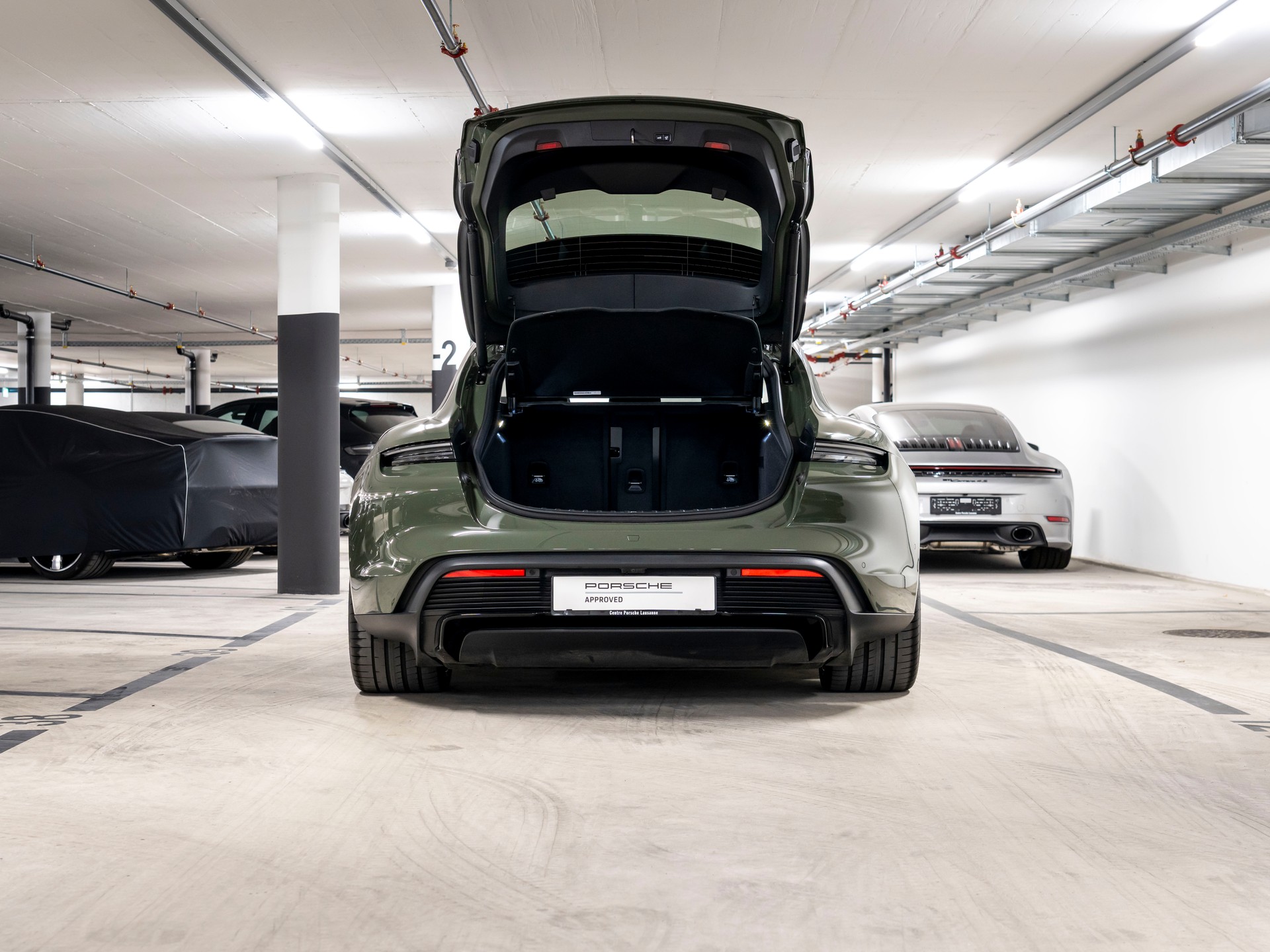 PORSCHE Taycan Sport Turismo GTS 104kWh-image-5