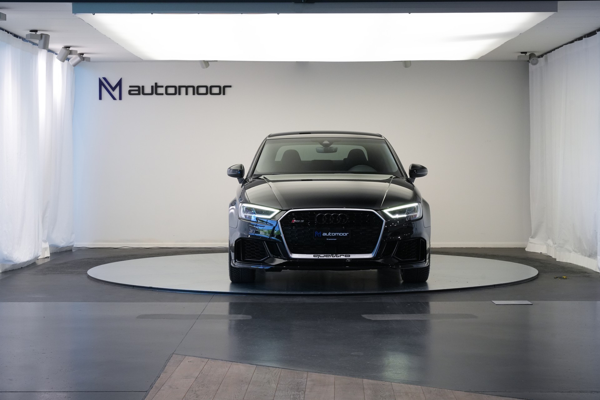 AUDI RS3 Limousine 2.5 TSI quattro S-tronic *Sportsitze* *Assistenzpaket*-showroom-element-1