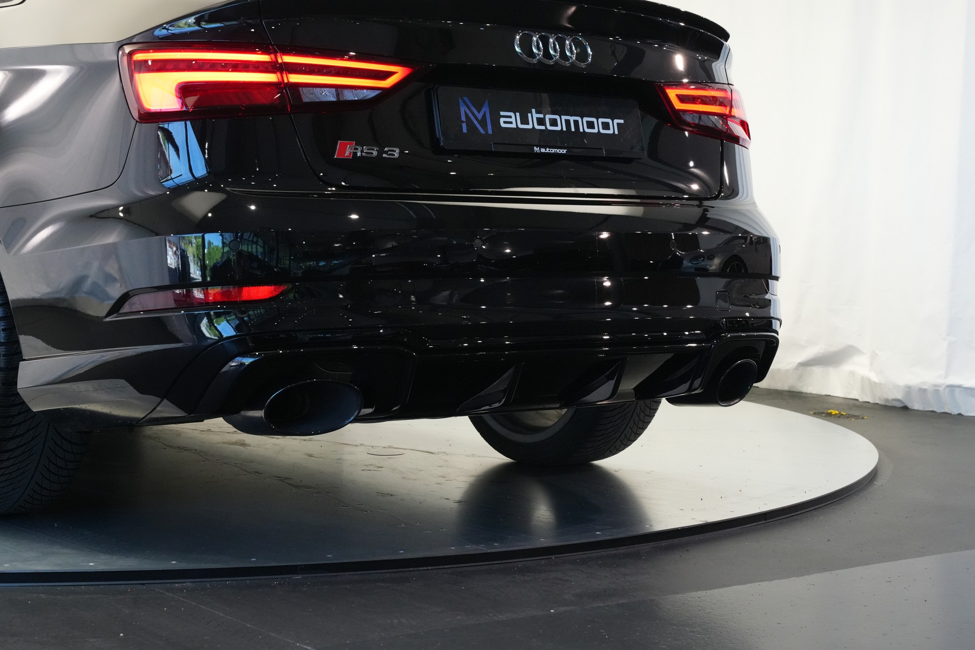 AUDI RS3 Limousine 2.5 TSI quattro S-tronic *Sportsitze* *Assistenzpaket* *B&O*-image-39