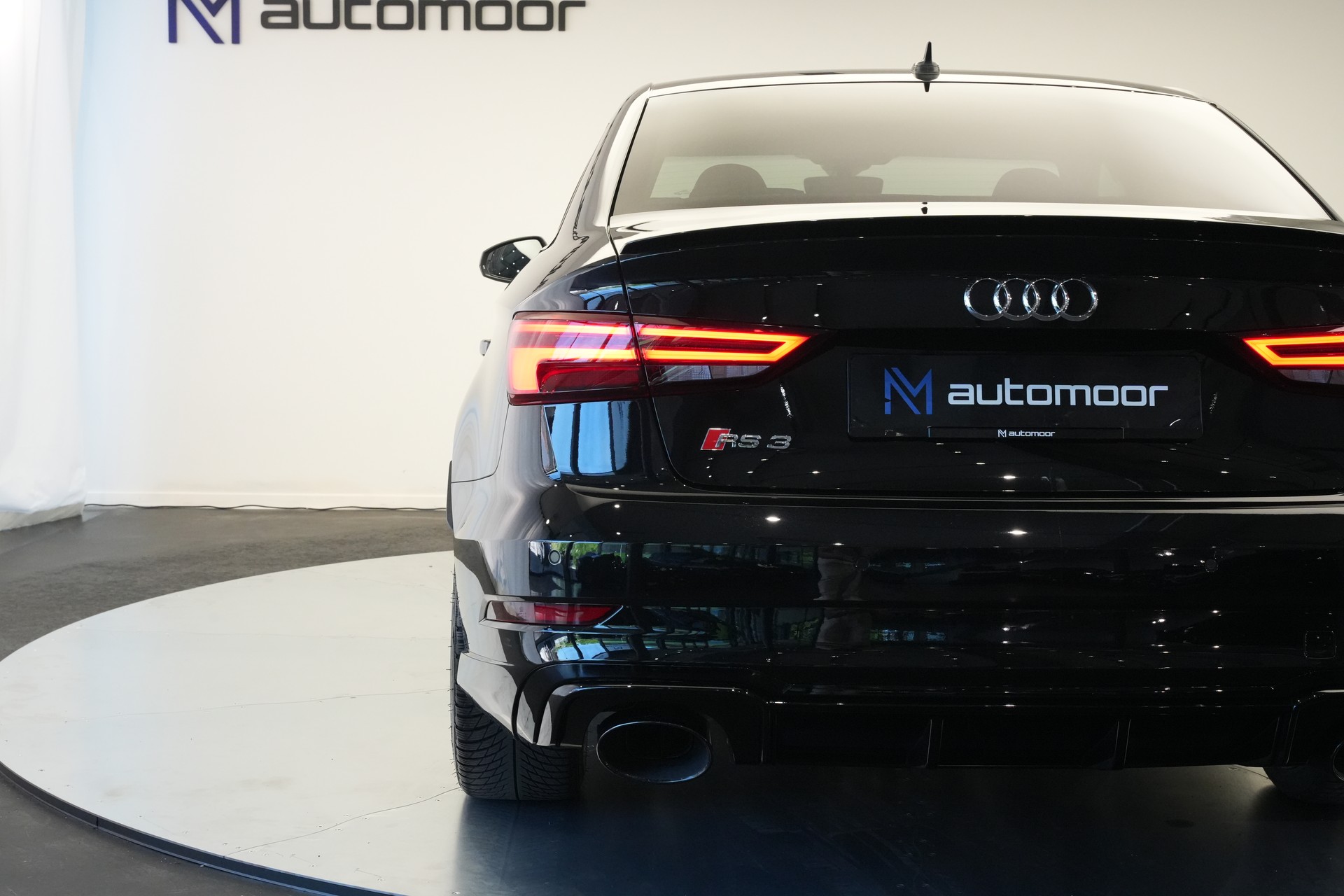 AUDI RS3 Limousine 2.5 TSI quattro S-tronic *Sportsitze* *Assistenzpaket* *B&O*-image-38