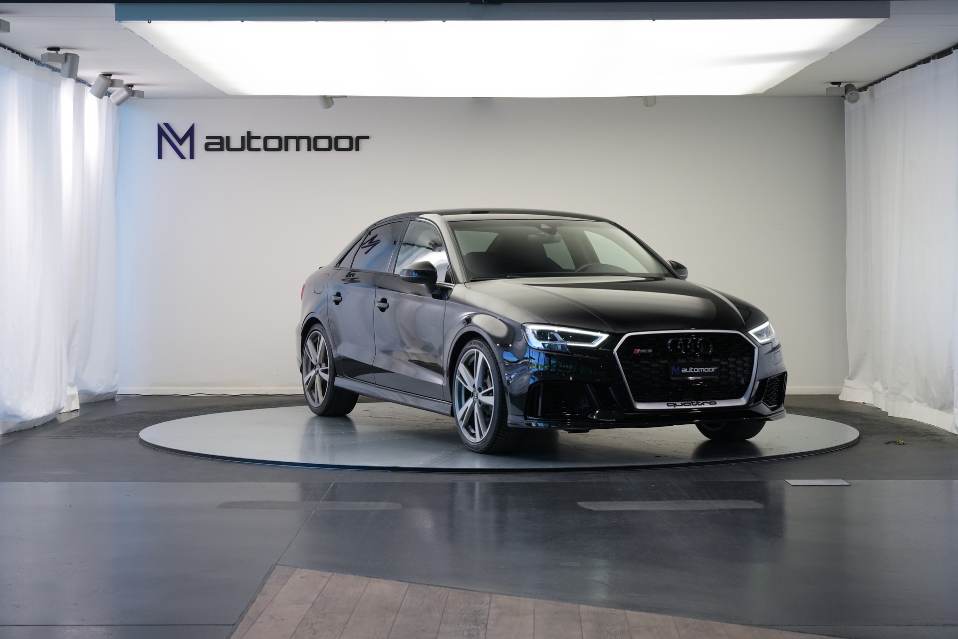 AUDI RS3 Limousine 2.5 TSI quattro S-tronic *Sportsitze* *Assistenzpaket*-showroom-element-2