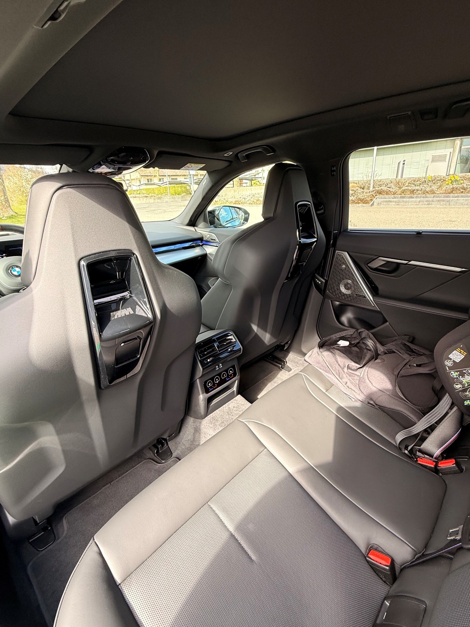 BMW M5 xDrive Touring-image-11
