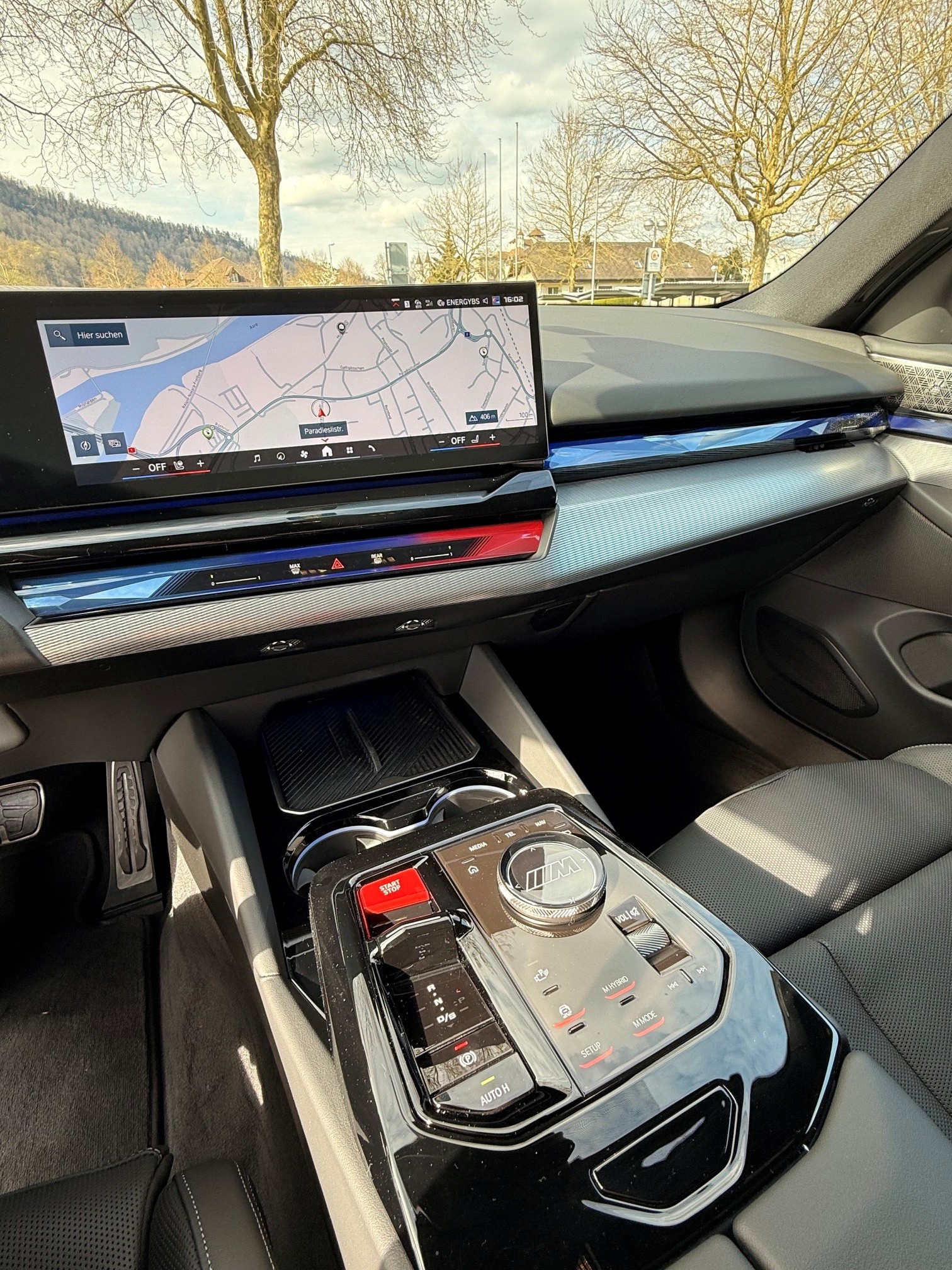 BMW M5 xDrive Touring-image-8