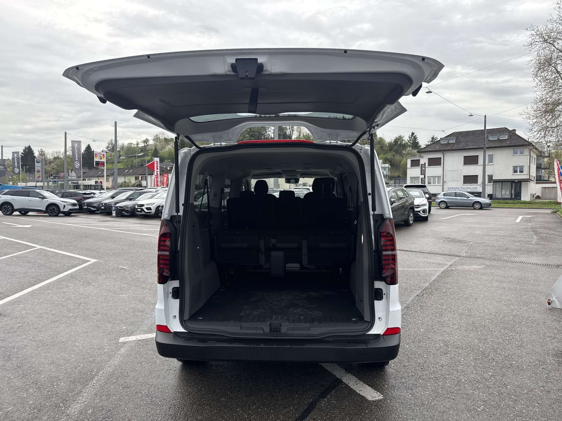 VW Caravelle 2.0 TDi 8-Plätzer Top-Preis-image-6