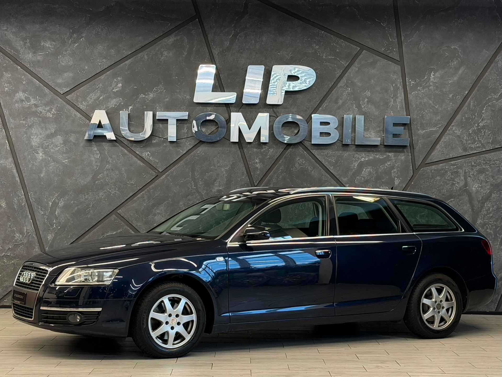 AUDI A6 Avant 2.4 V6 tiptronic-image-0