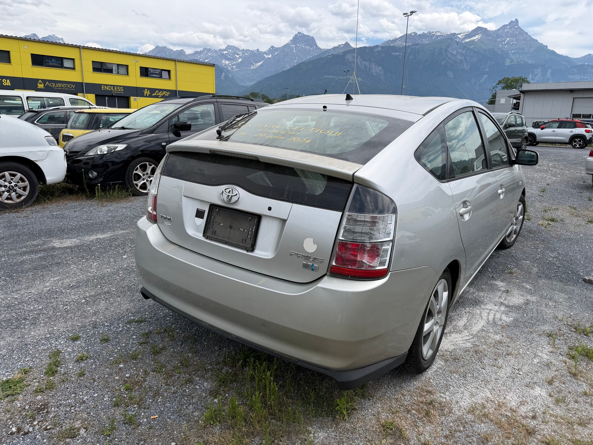 TOYOTA Prius 1.5 16V Hybrid-image-4