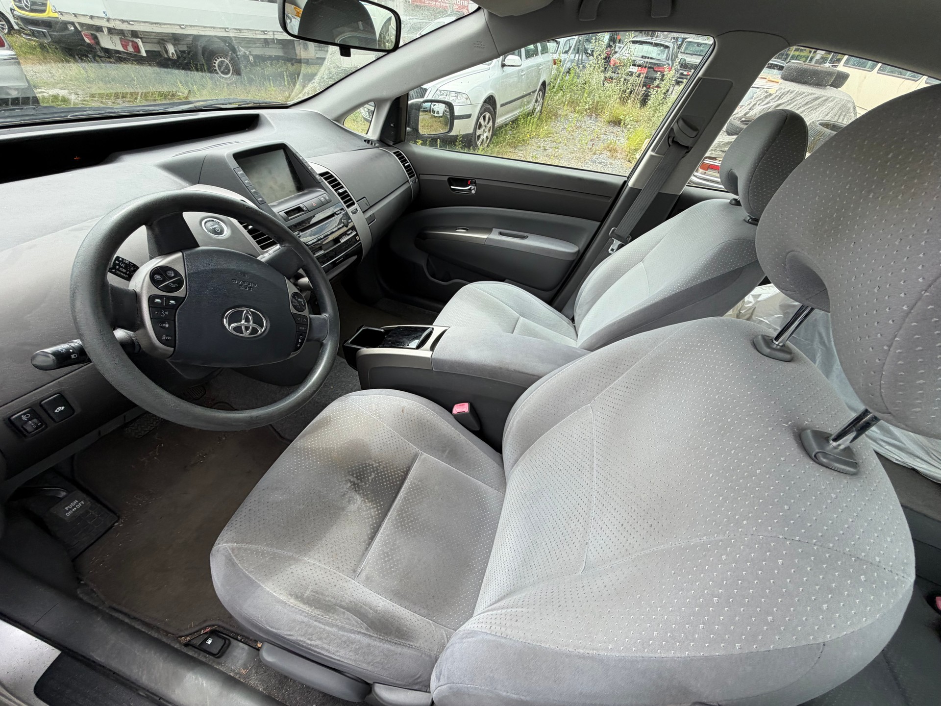 TOYOTA Prius 1.5 16V Hybrid-image-9