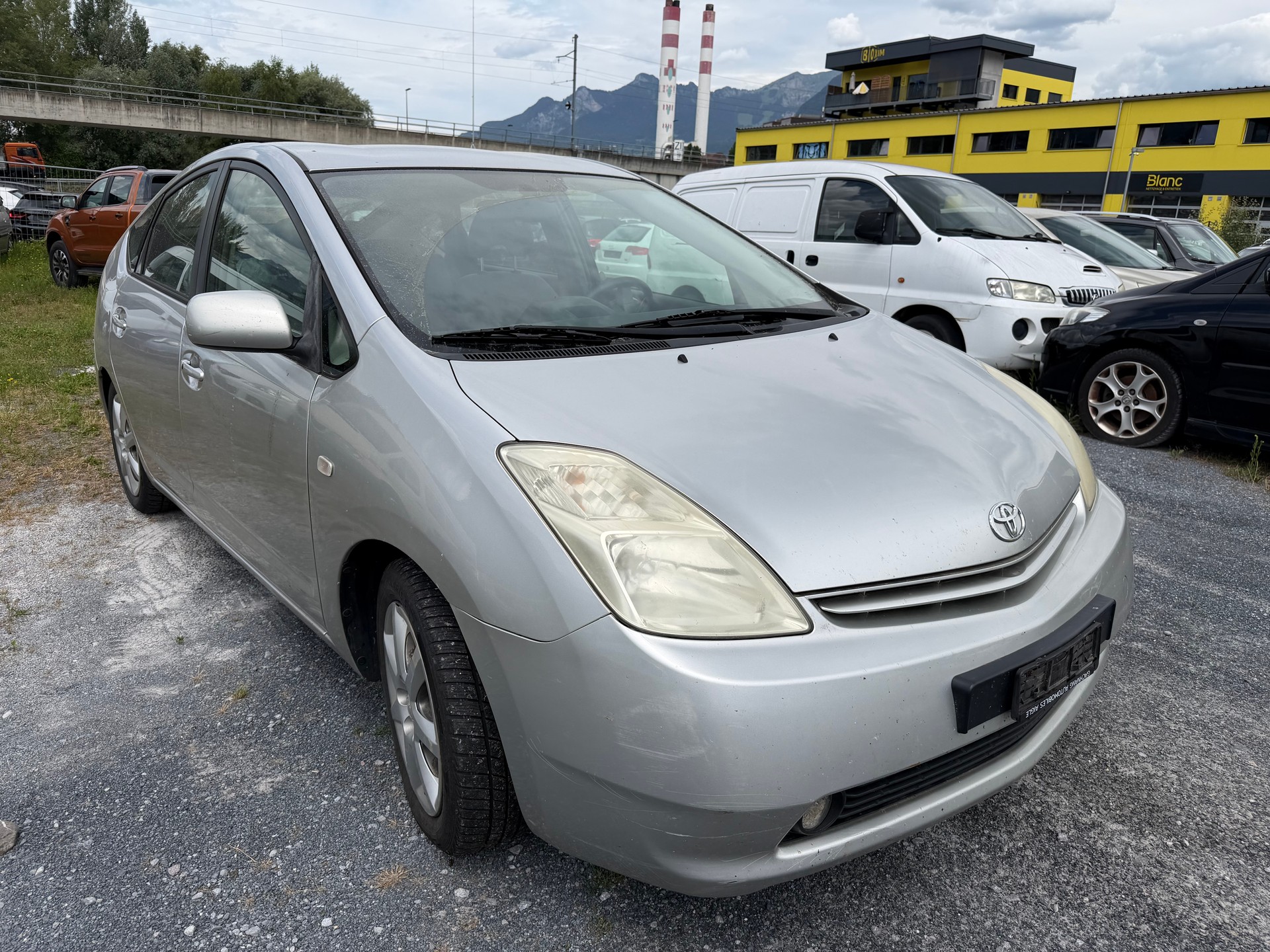 TOYOTA Prius 1.5 16V Hybrid-image-2