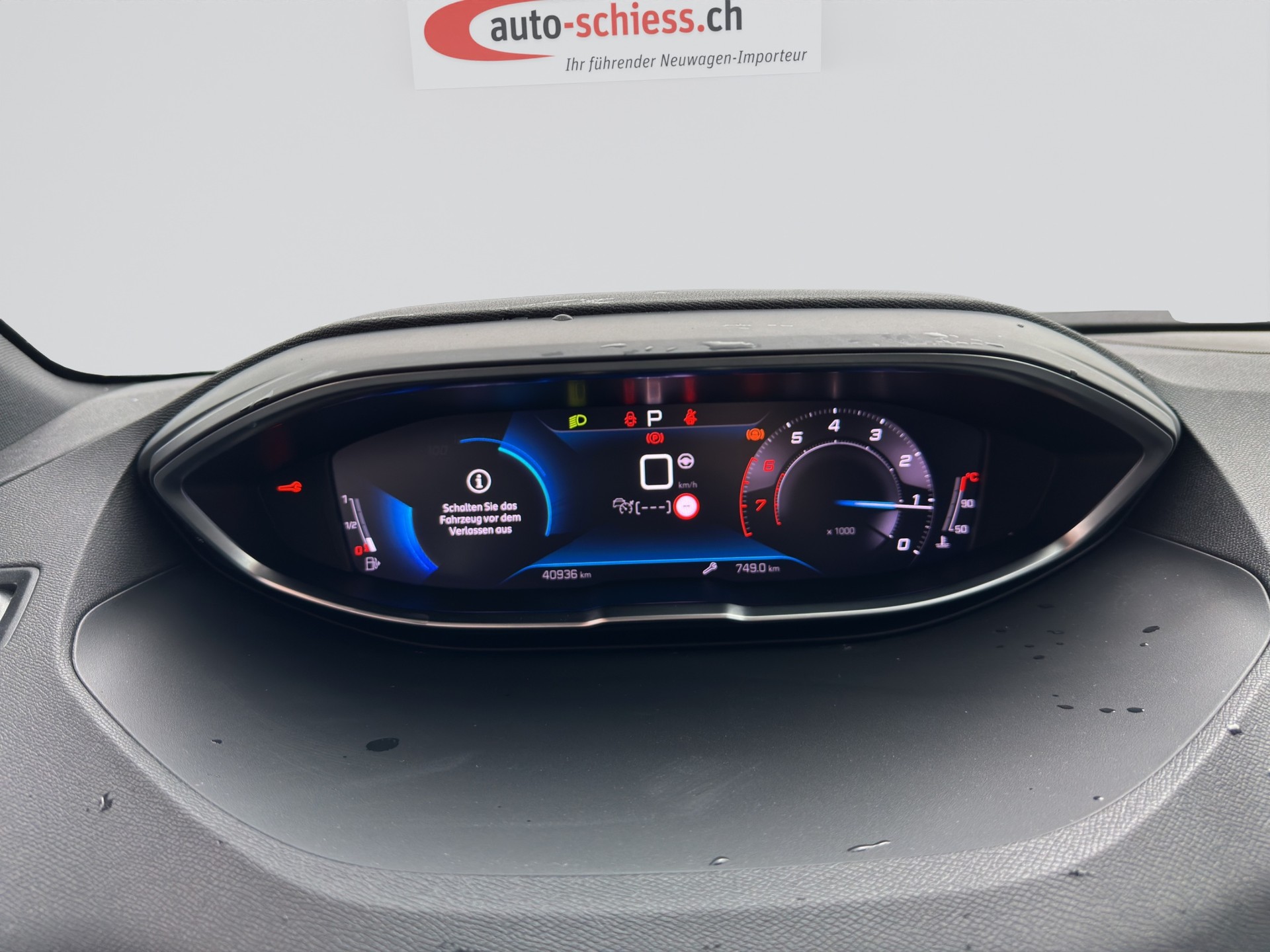 PEUGEOT 3008 1.2 PureTech GT EAT8-image-10