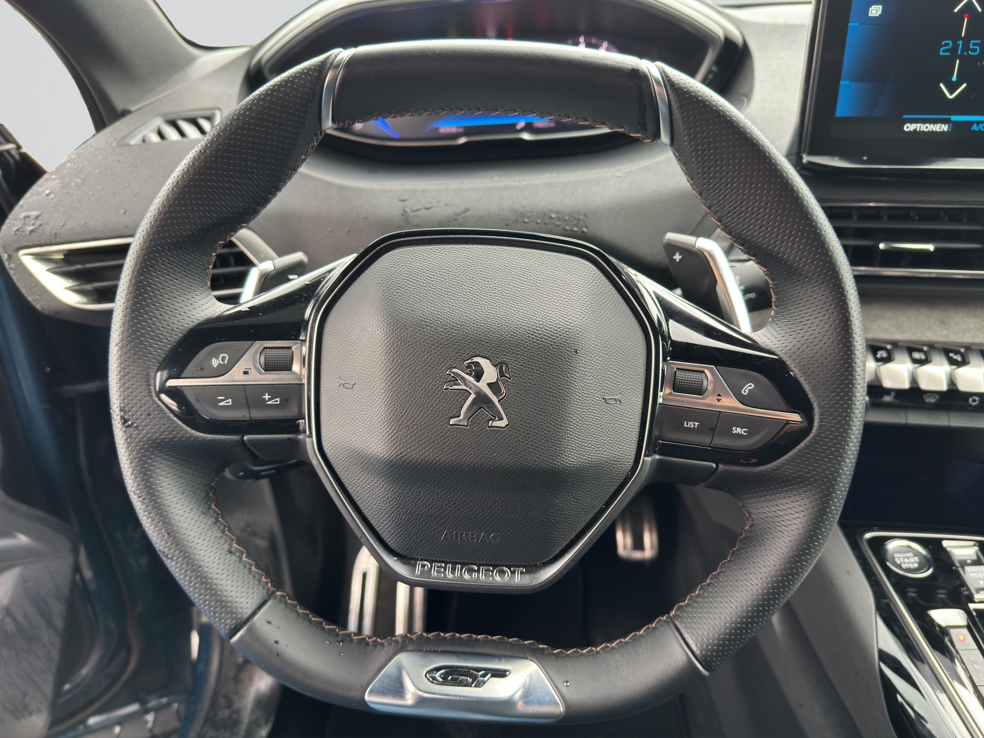 PEUGEOT 3008 1.2 PureTech GT EAT8-image-9