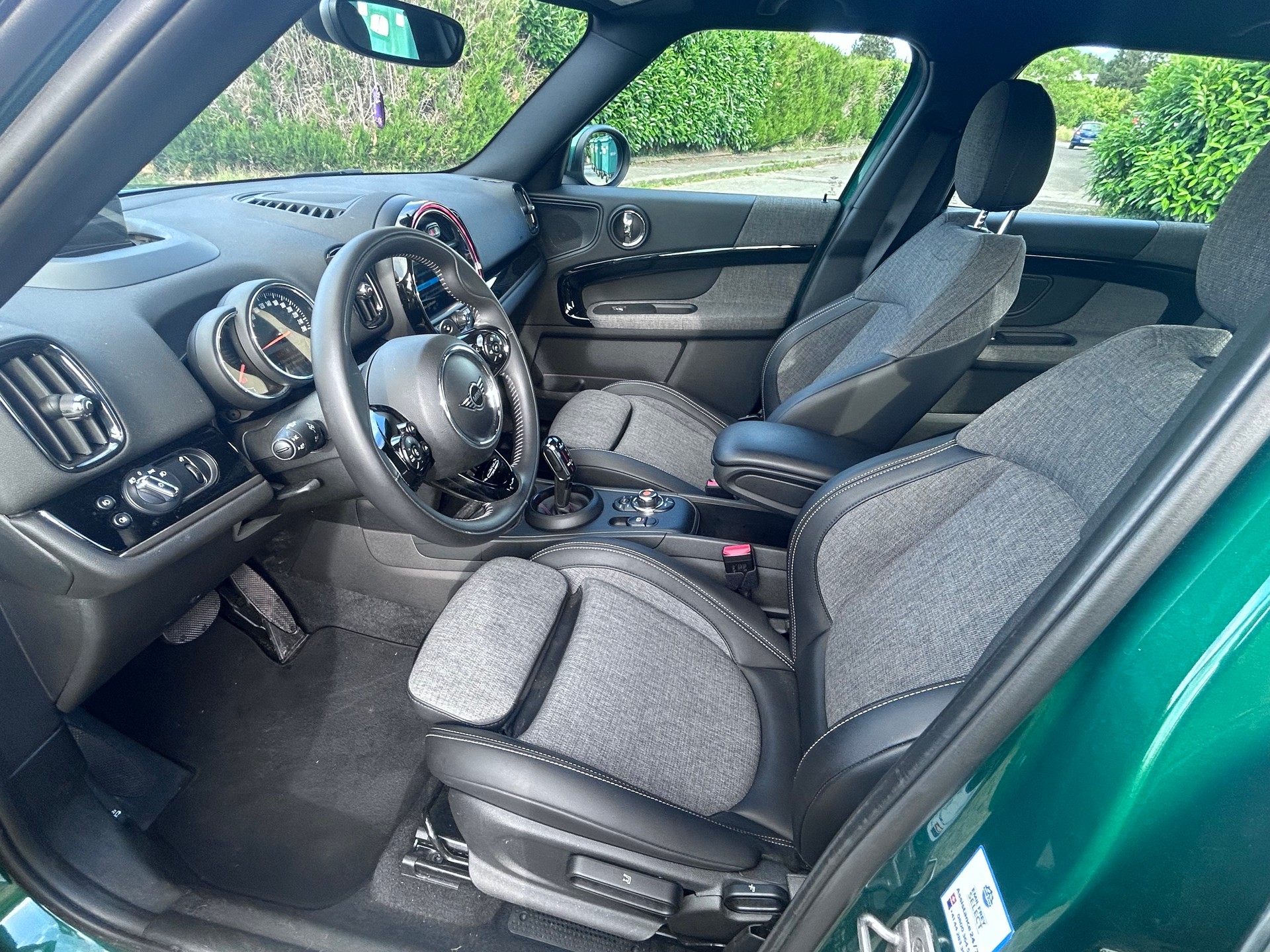 MINI 2.0i Cooper S SAG ALL4-image-2