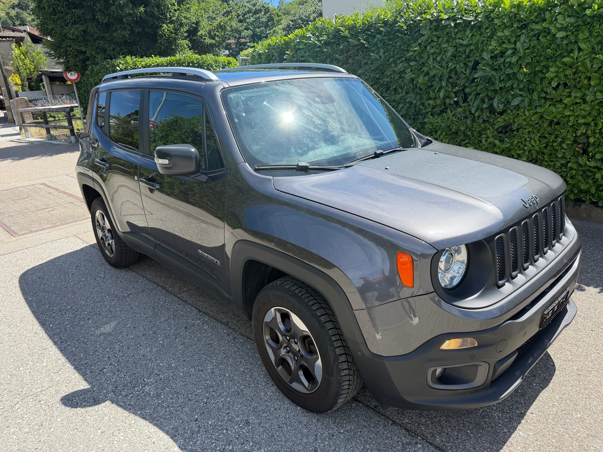 JEEP Renegade 1.4 Turbo Limited AWD-image-2