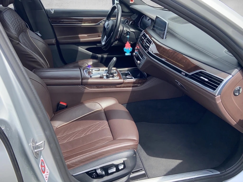 BMW 730d xDrive Steptronic-image-8