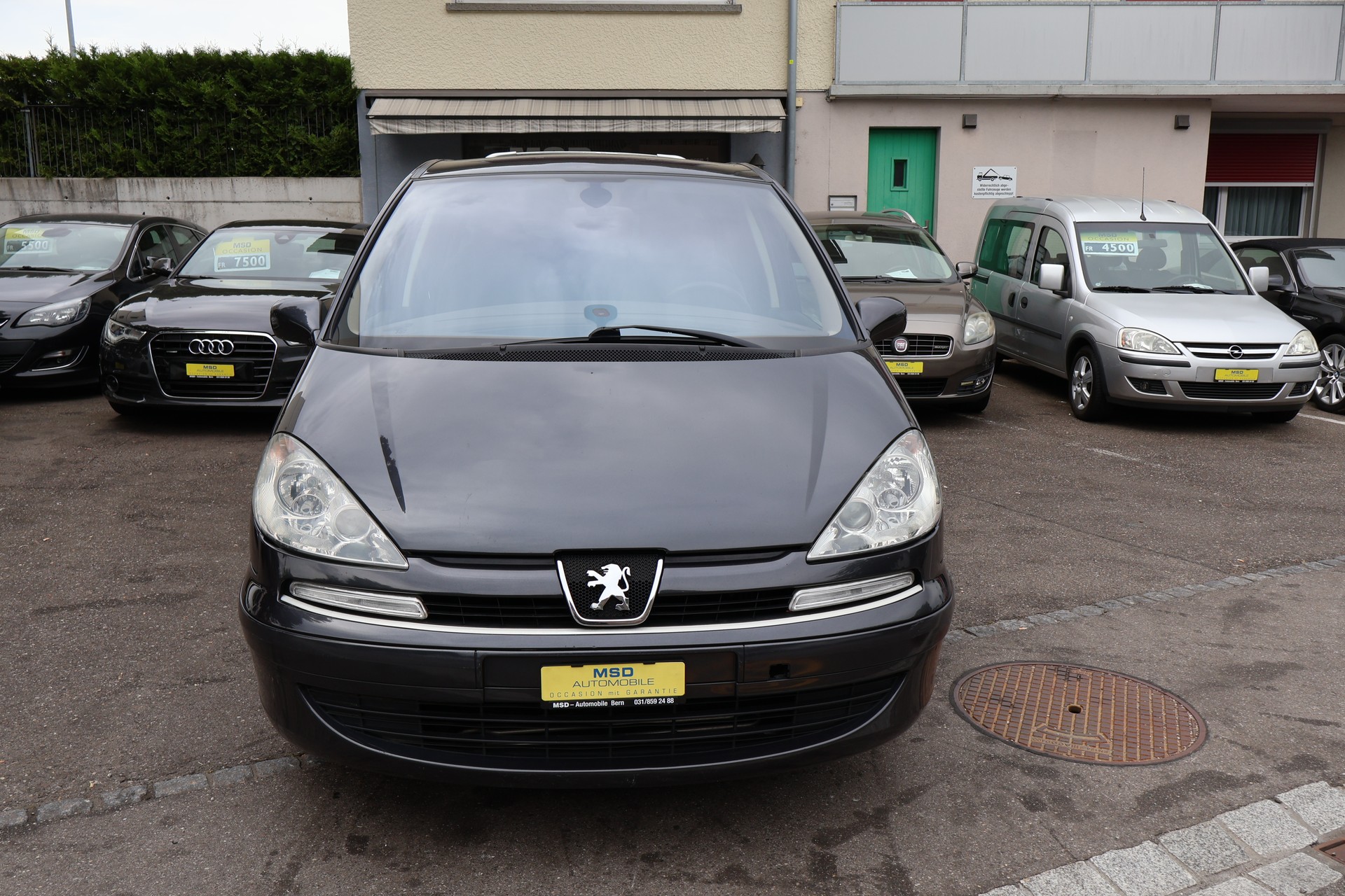 PEUGEOT 807 2.0 16V HDi ST Family+ Automatic-image-0