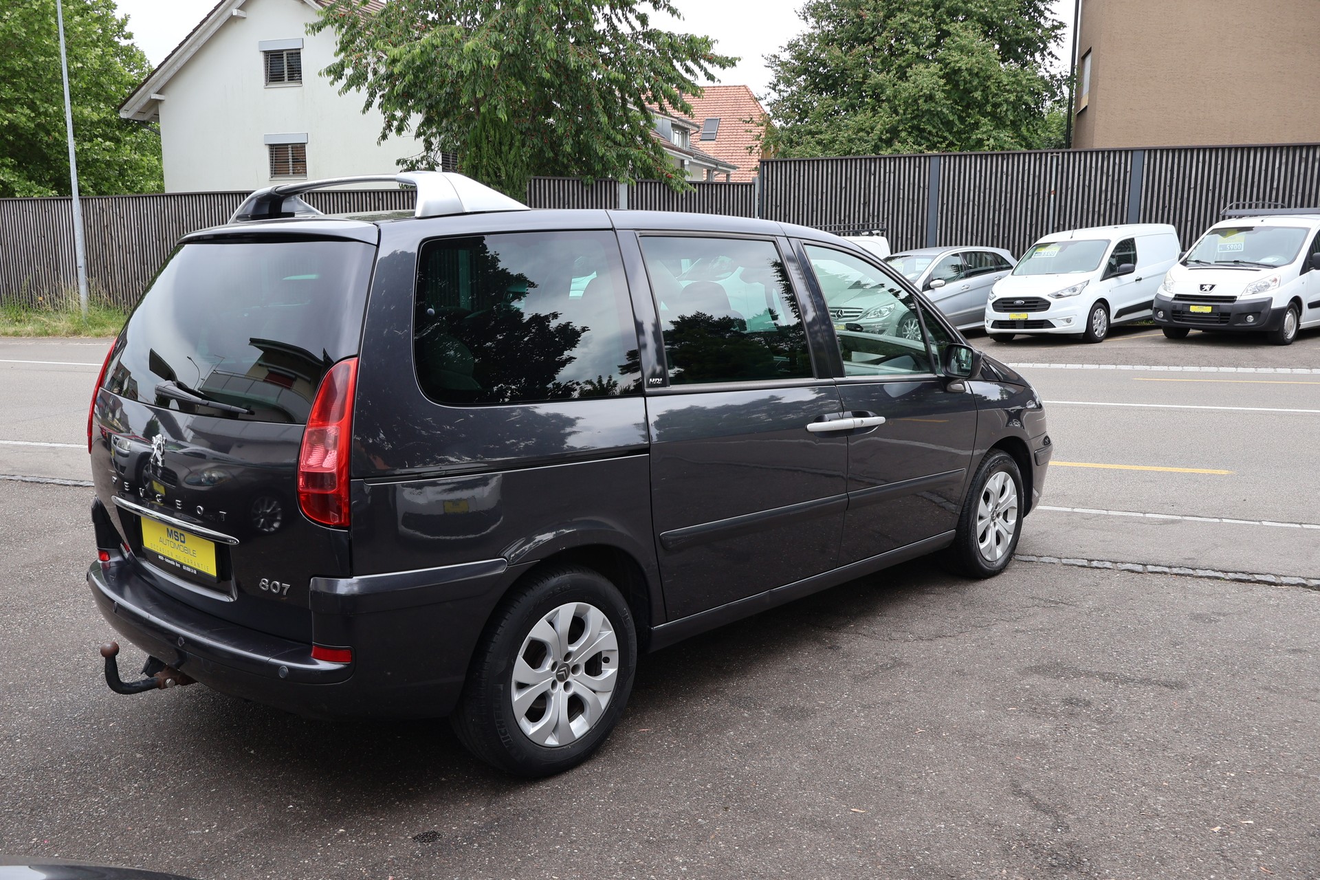 PEUGEOT 807 2.0 16V HDi ST Family+ Automatic-image-6